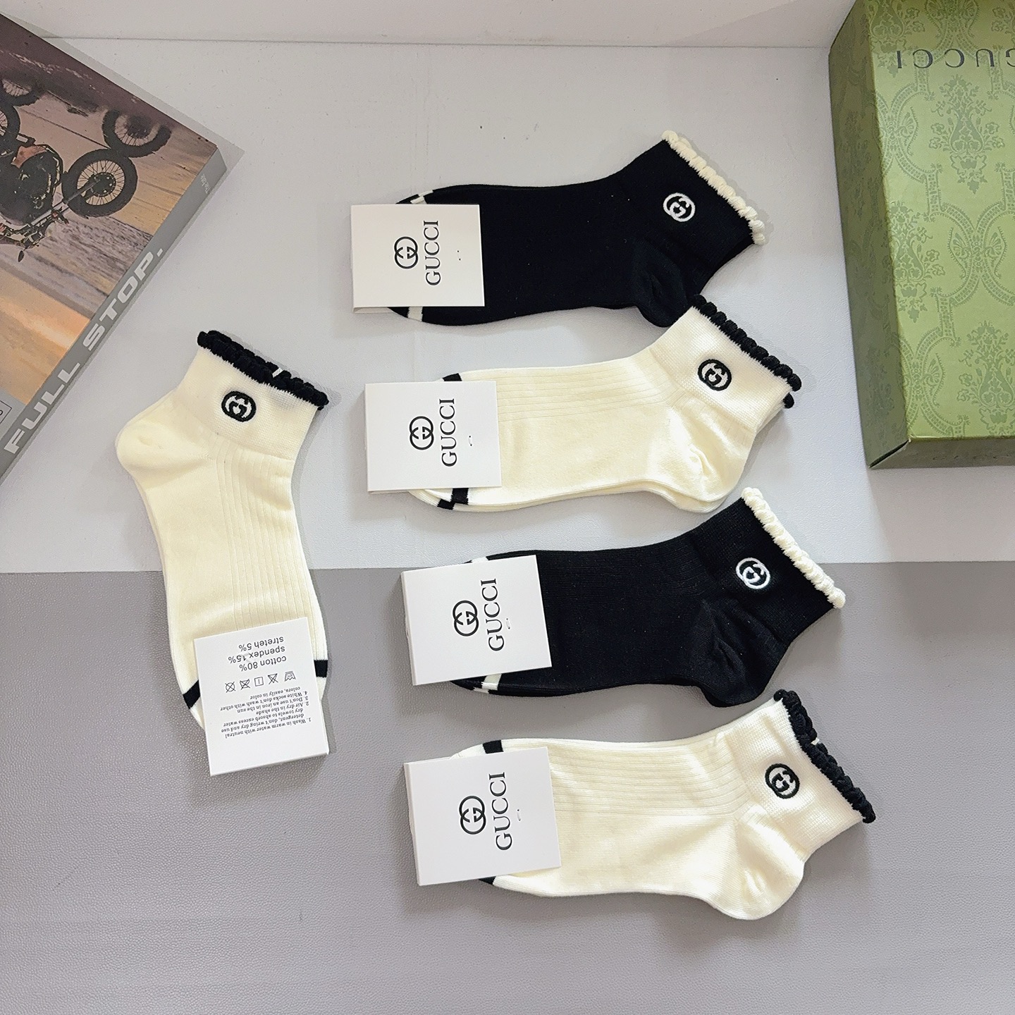 配包装（一盒5双） Gucci 古奇新款刺绣纯棉袜子 经典字母logo船袜，个性时尚百搭款，！超柔软材质