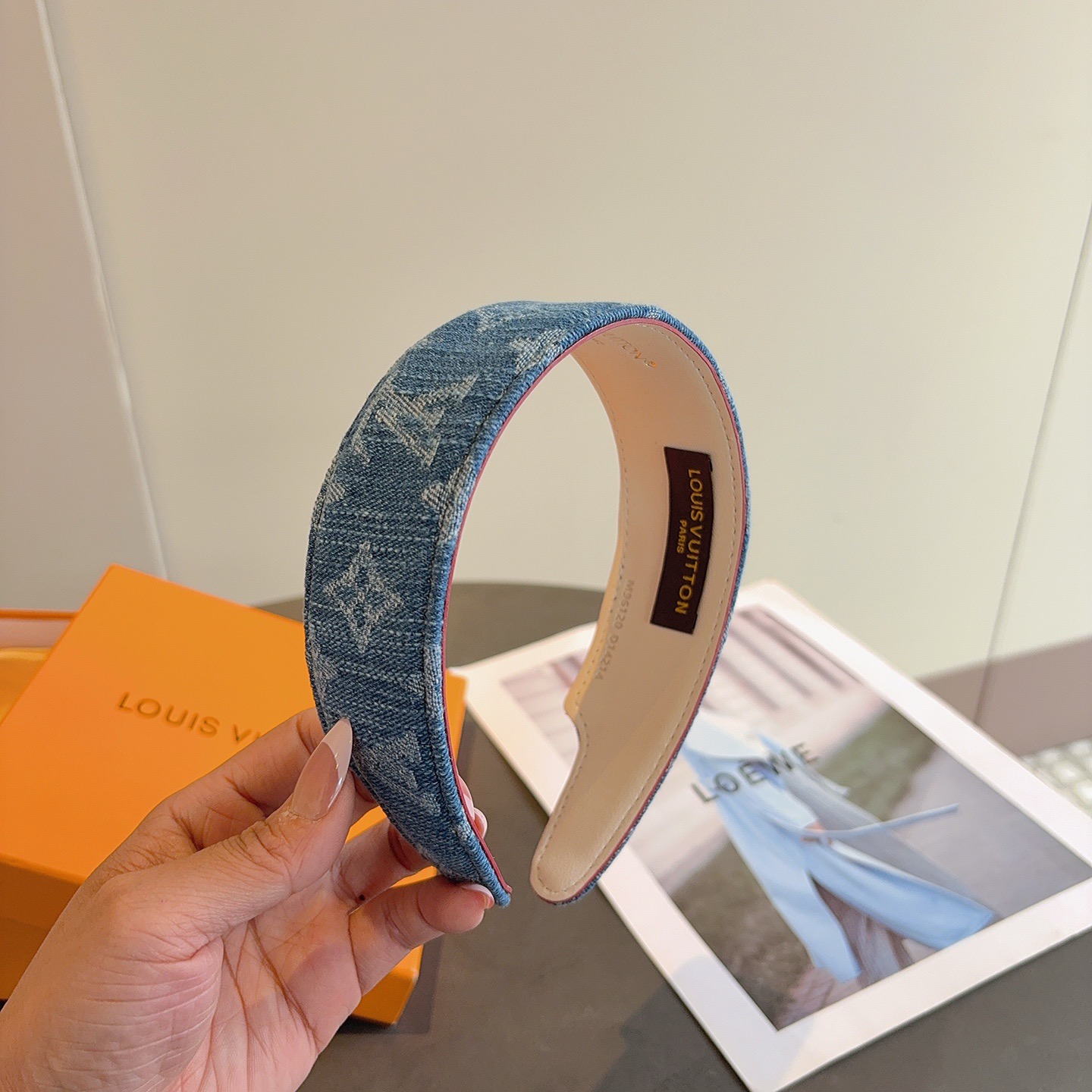 NO:618988,Comes with packaging Louis Vuitton LV super popular official website new presbyopia headband headband hairpins, hairpins, louis vuitton, louis vuitton, hairpins19860909配包装 路易威登 LV 超火爆官网新款老花发箍 头箍发夹,发夹,louis vuitton,louis vuitton,hairpins,accessory