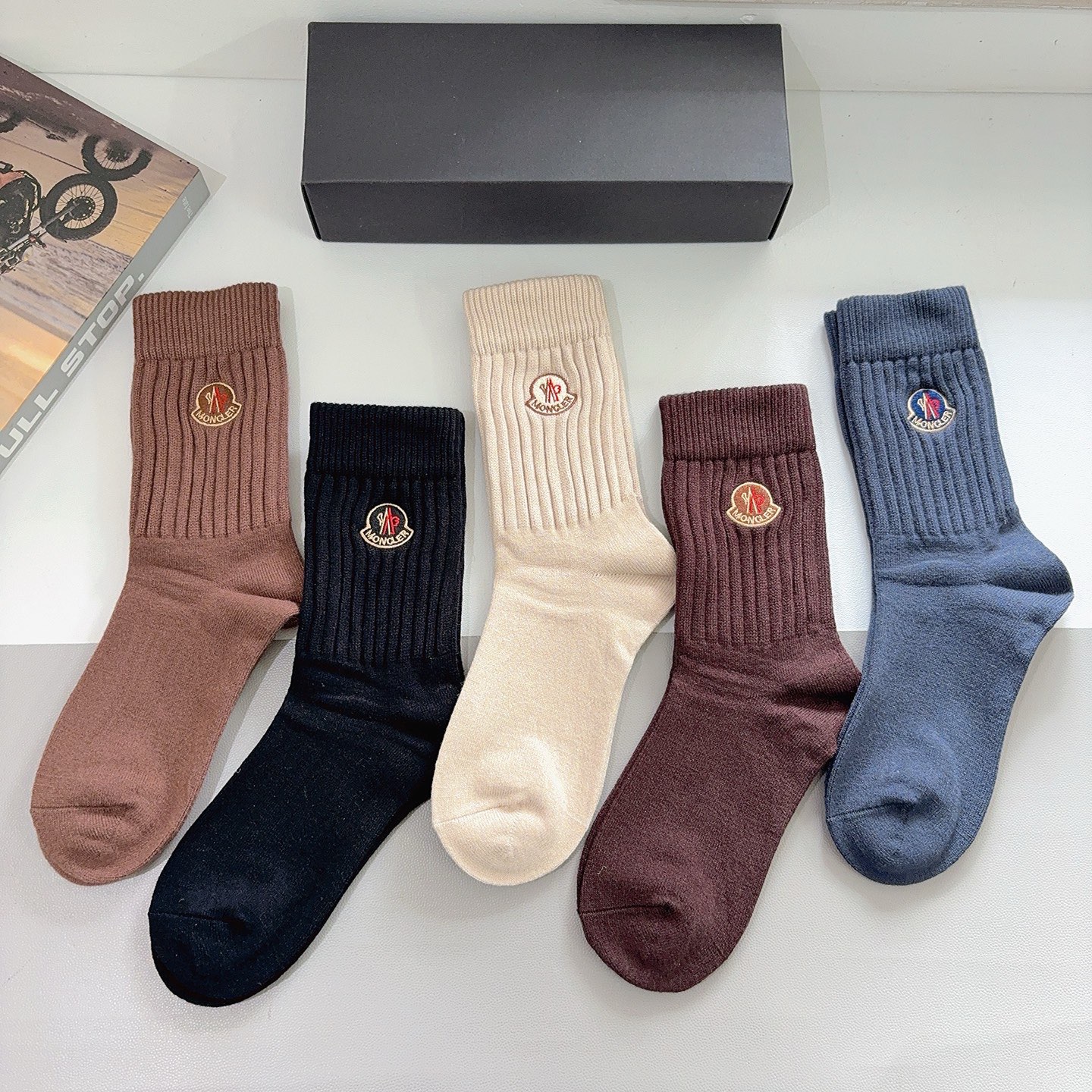 配包装【一盒5双】MONCLER 蒙口 高版本羊绒刺绣长筒袜子🔥潮人必不可少的时尚专柜代购长筒袜子 ，超