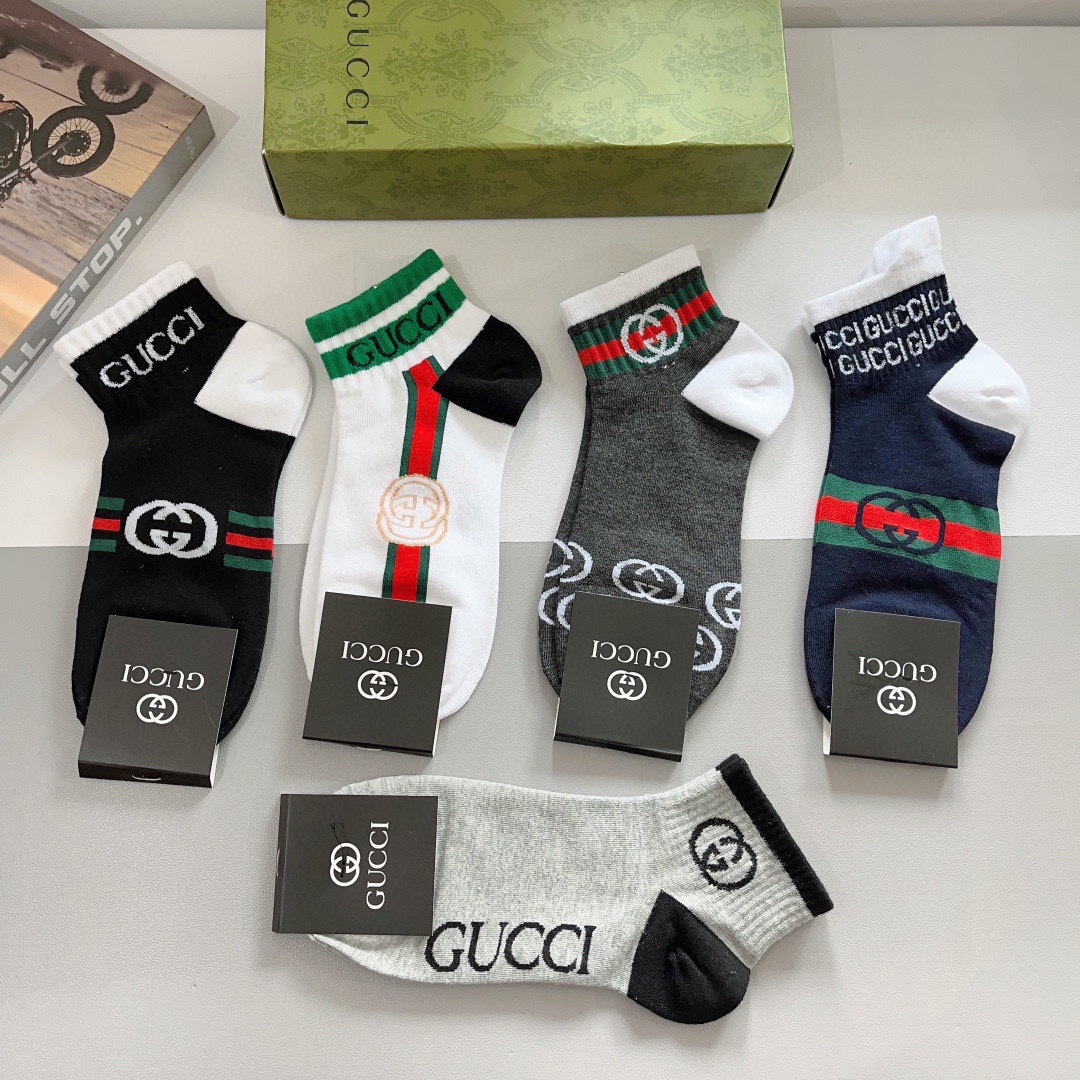 配包装（一盒5双） Gucci 古奇 新款中筒男女通用袜，纯棉面料，潮人必备 ，爆款经典双G，个性时尚百