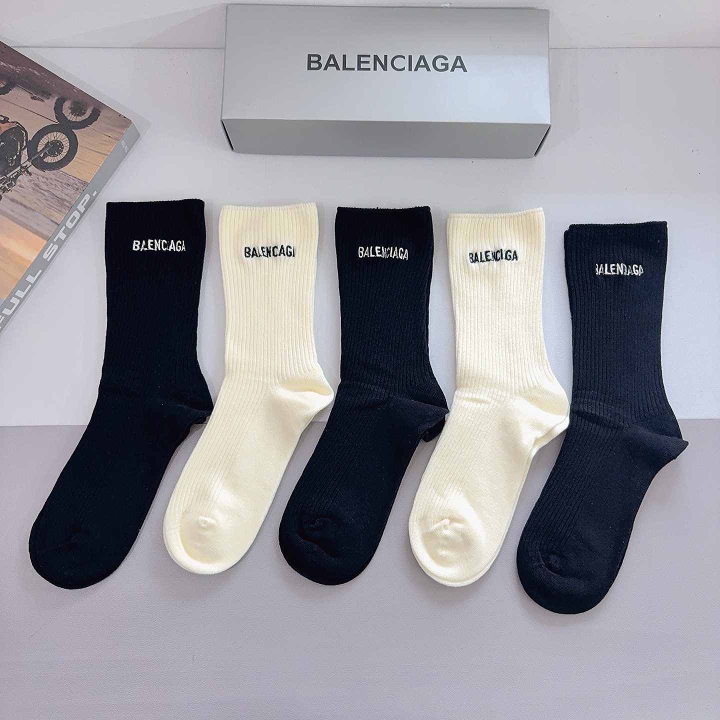 配包装【一盒5双】BALENCIAGA （巴黎世家）高版本双针长绒棉长筒袜子🔥柔软百搭休闲款！