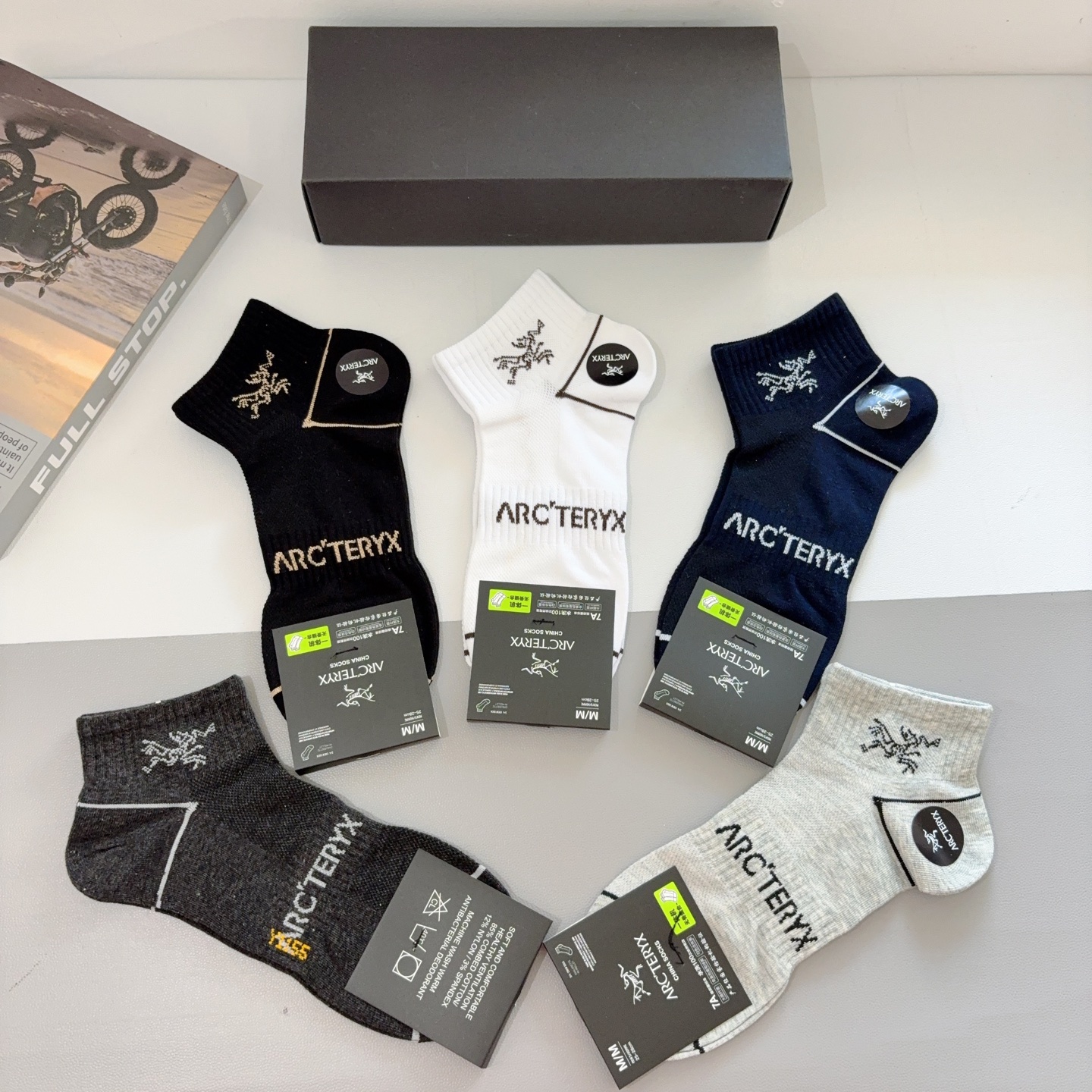 配包装（一盒5双）ARC·TERYX（始祖鸟）新款火爆船袜❗️高版本纯棉材质柔软，经典图案logo，网红