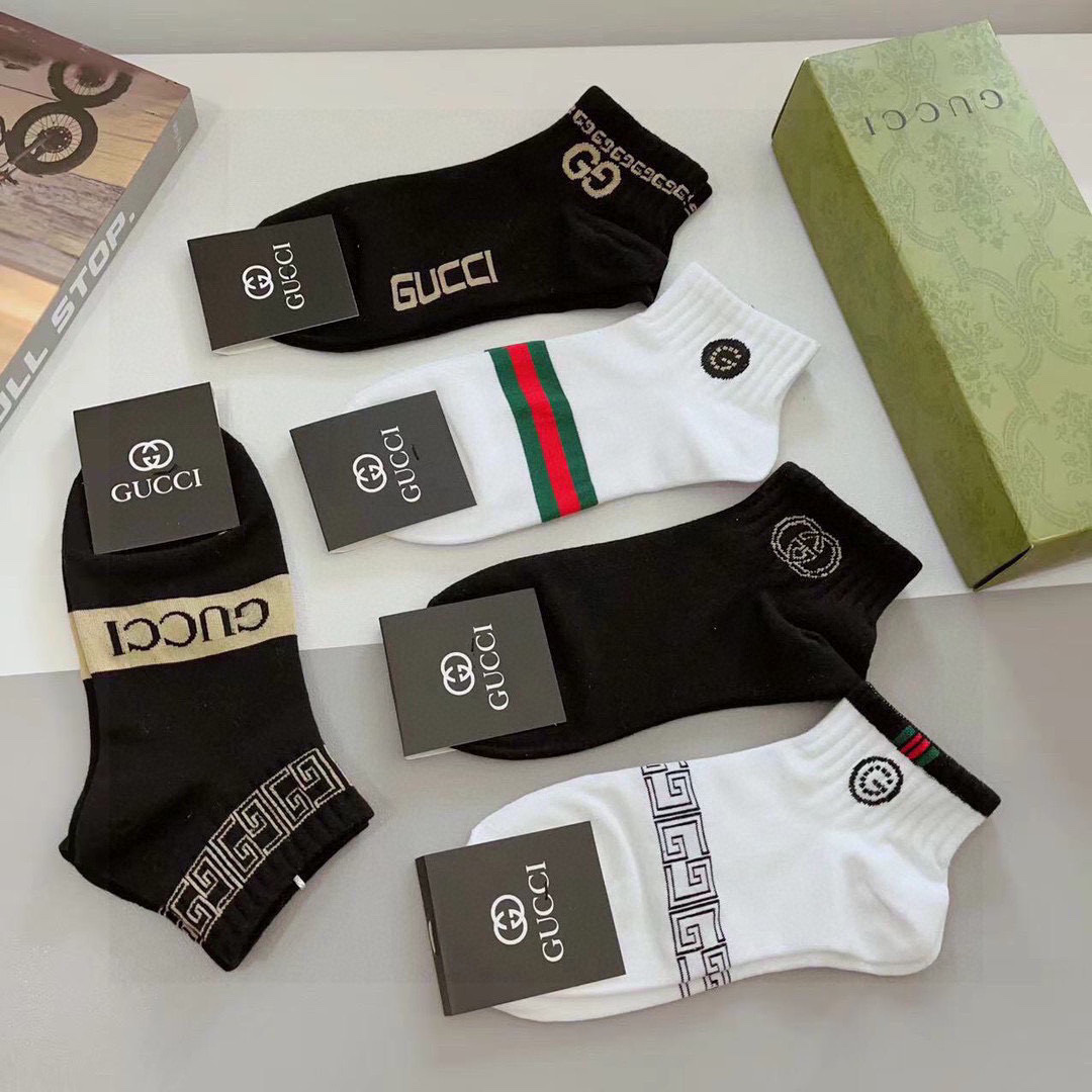 配包装（一盒5双） Gucci 古奇 新款中筒男女通用袜，纯棉面料，潮人必备 ，爆款经典双G，个性时尚百