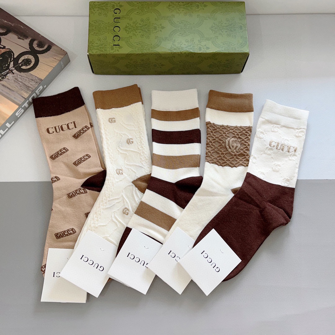 配包装（一盒5双） Gucci 古奇 新款长筒袜子，竹棉面料，潮人必备 ，爆款经典双G，个性时尚百搭款，