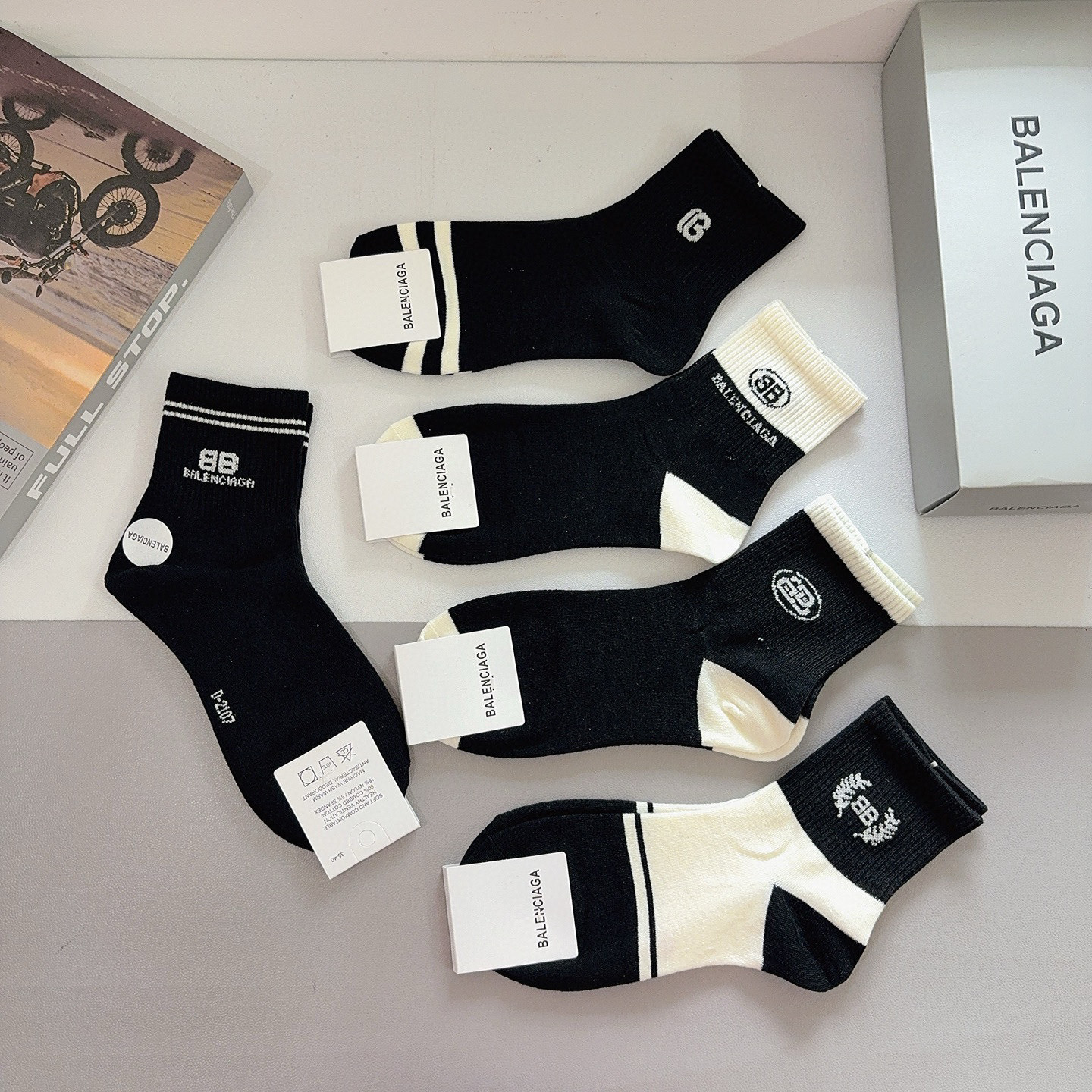 配包装【一盒5双】BALENCIAGA 巴黎世家 新款中筒袜子🔥潮人必不可少的时尚专柜代购袜子 ，超级时