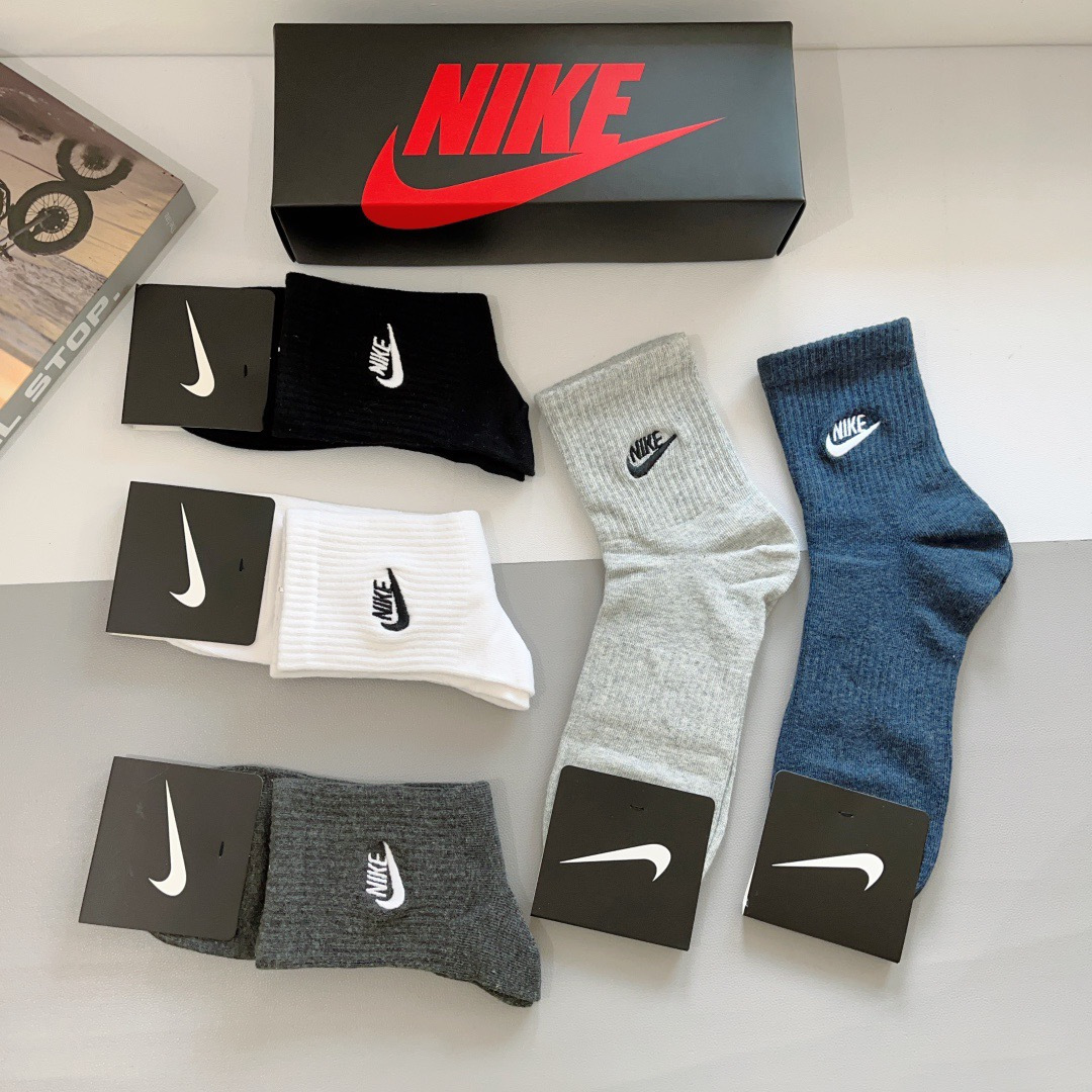 配包装（一盒5双）新款 Nike/耐克 高版本刺绣加厚中筒短袜 超柔软面料 专柜同步男款袜子 抗菌防臭吸