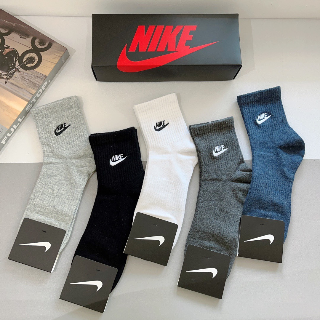 配包装（一盒5双）新款 Nike/耐克 高版本刺绣加厚中筒短袜 超柔软面料 专柜同步男款袜子 抗菌防臭吸