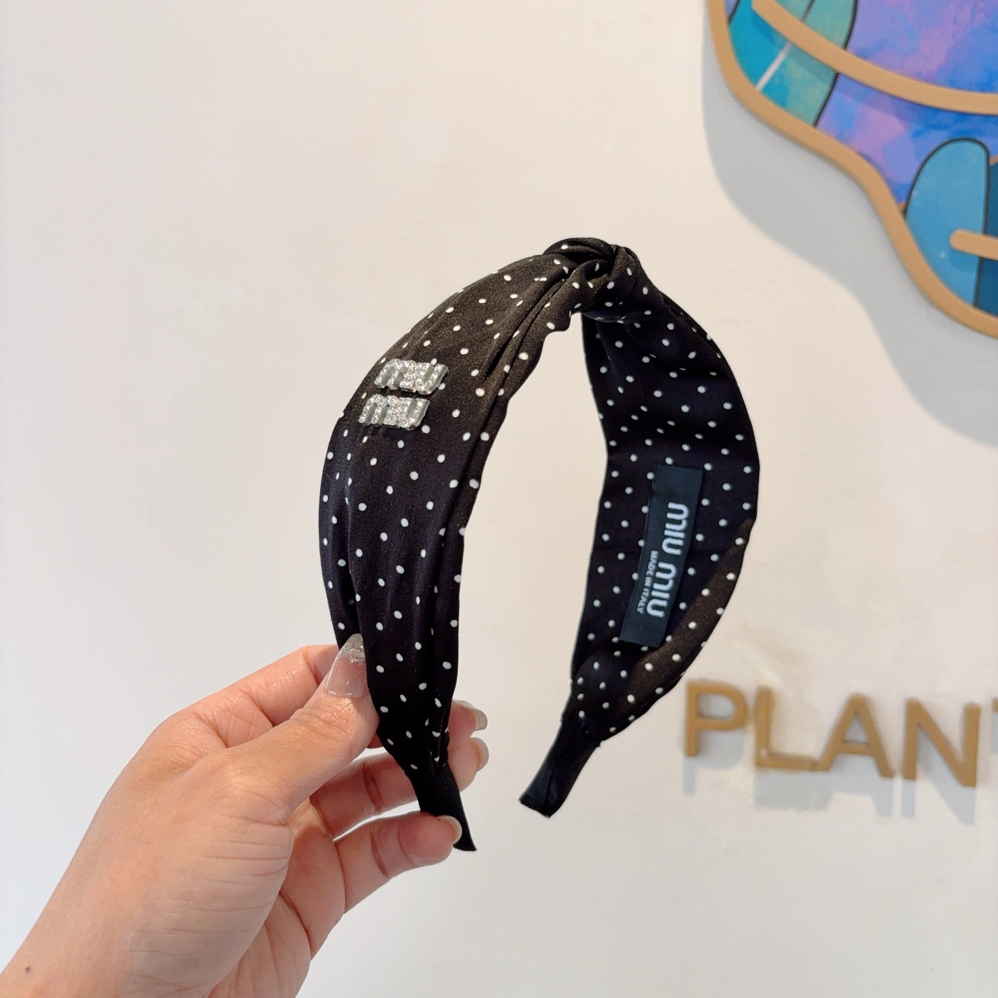 NO:640982,Comes with packaging MIUMIU (Miu Miu) classic new handmade wide version headband, original item, simple and versatile, a must-have for trendy women, super classy!  hairpins,hairpins,miumiu,hairpins19860909配包装 MIUMIU（缪缪）经典新款手工制作宽版发箍,原单货,简约百搭,潮女必备品,超级的高大上！发夹,发夹,miumiu,hairpins,accessory