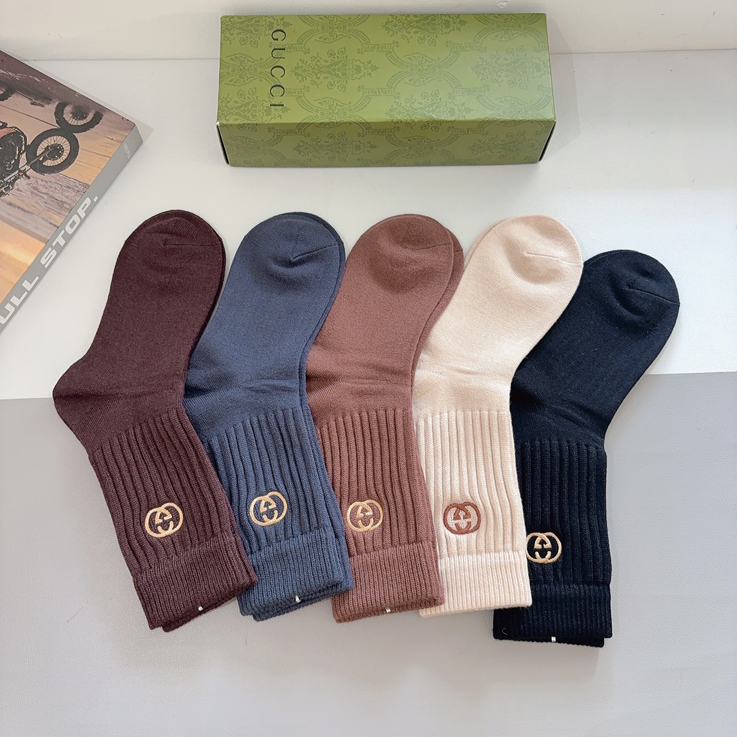 配包装【一盒5双】Gucci （古奇）高版本刺绣羊绒长筒袜子🔥潮人必不可少的时尚专柜代购长筒袜子 ，超好