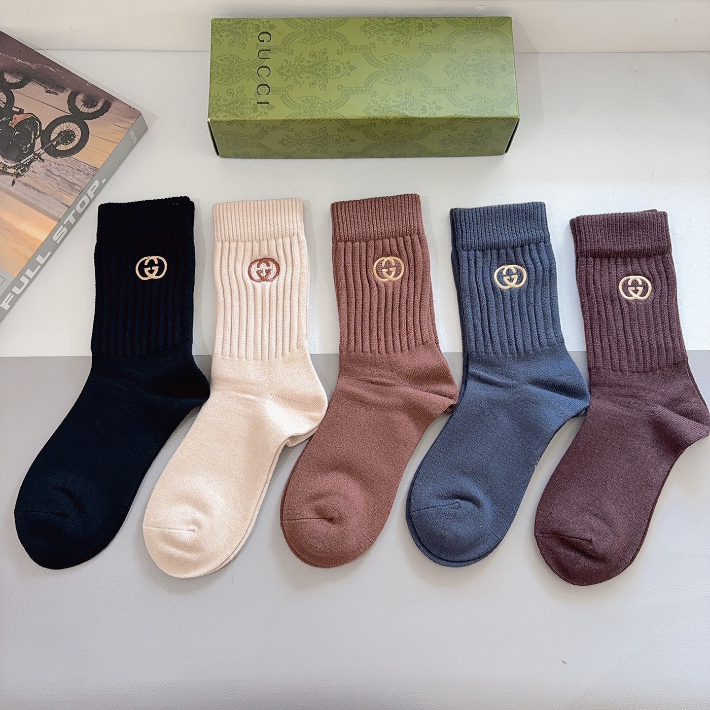 配包装【一盒5双】Gucci （古奇）高版本刺绣羊绒长筒袜子🔥潮人必不可少的时尚专柜代购长筒袜子 ，超好