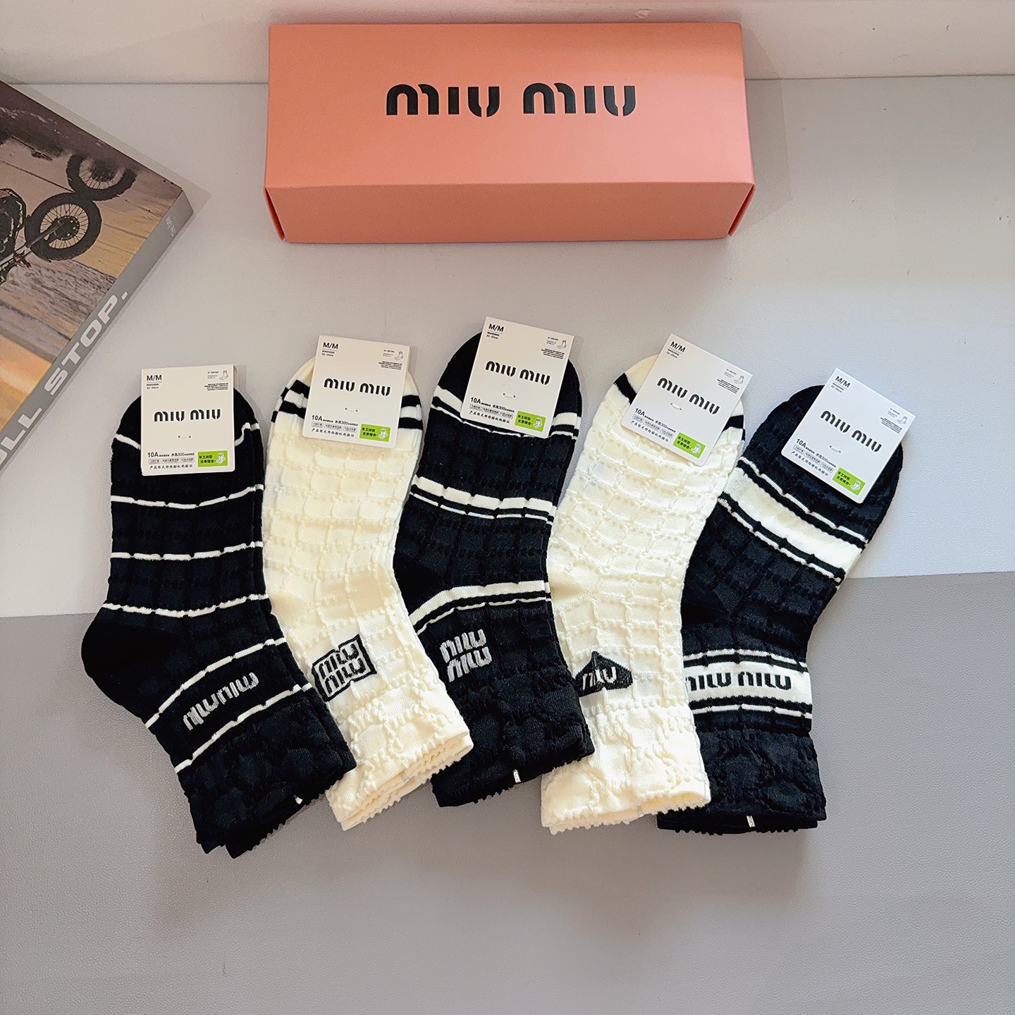 配包装【一盒5双】miumiu · 缪缪 高品质🔥超级爆款网红中筒袜子❗️ins明星网红推荐❗️火爆至极