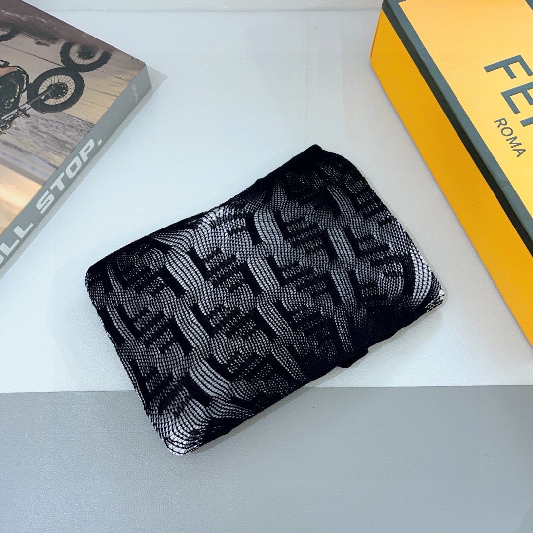 配包装（一盒1双）FENDI 芬迪 爆款双F字母网袜 连裤袜🌟好看到爆炸 ，欧美大牌丝袜🔥🌟潮人秋冬必备