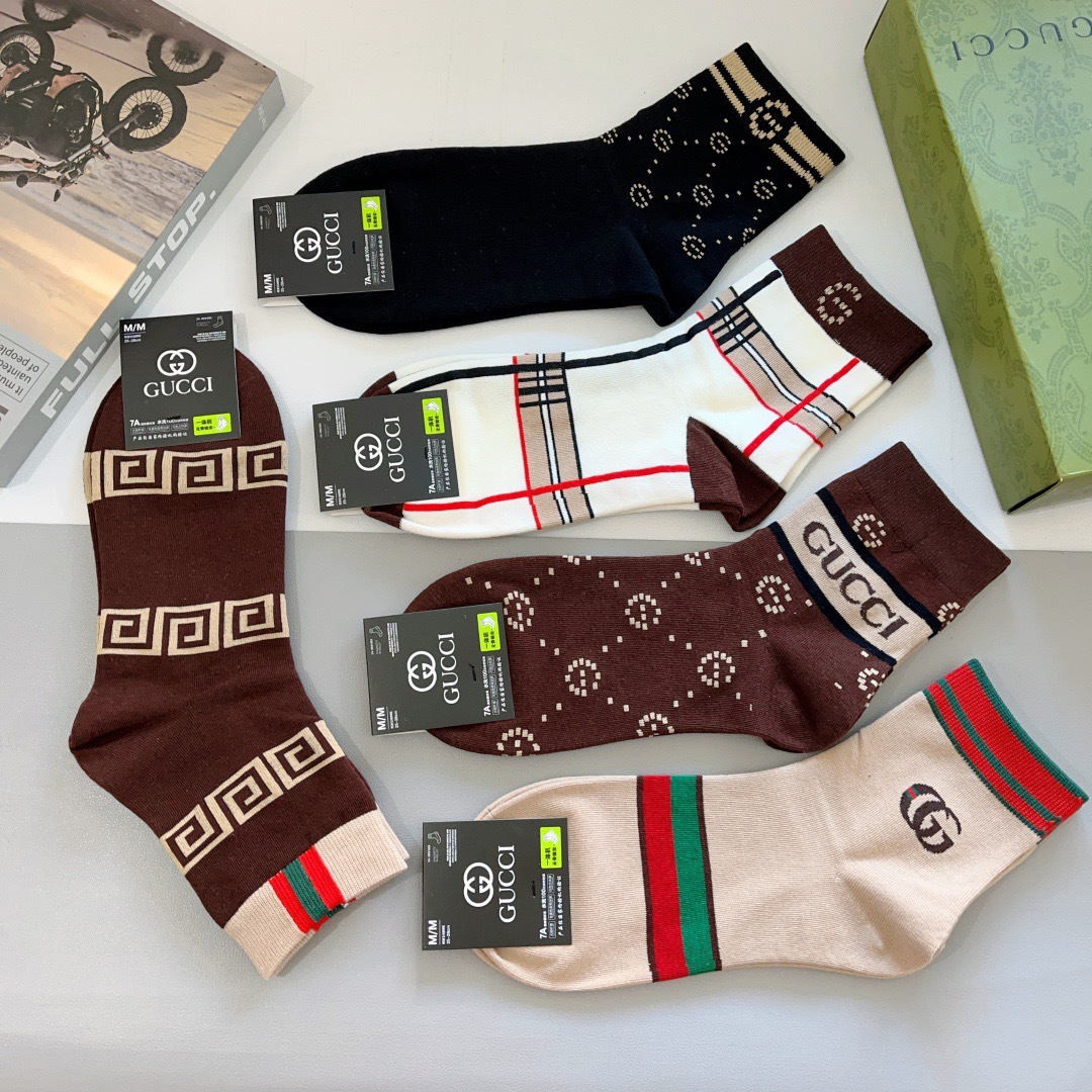 配包装（一盒5双） Gucci 古奇 新款中筒男款袜子，纯棉面料，潮人必备 ，Gucci 爆款，经典双G