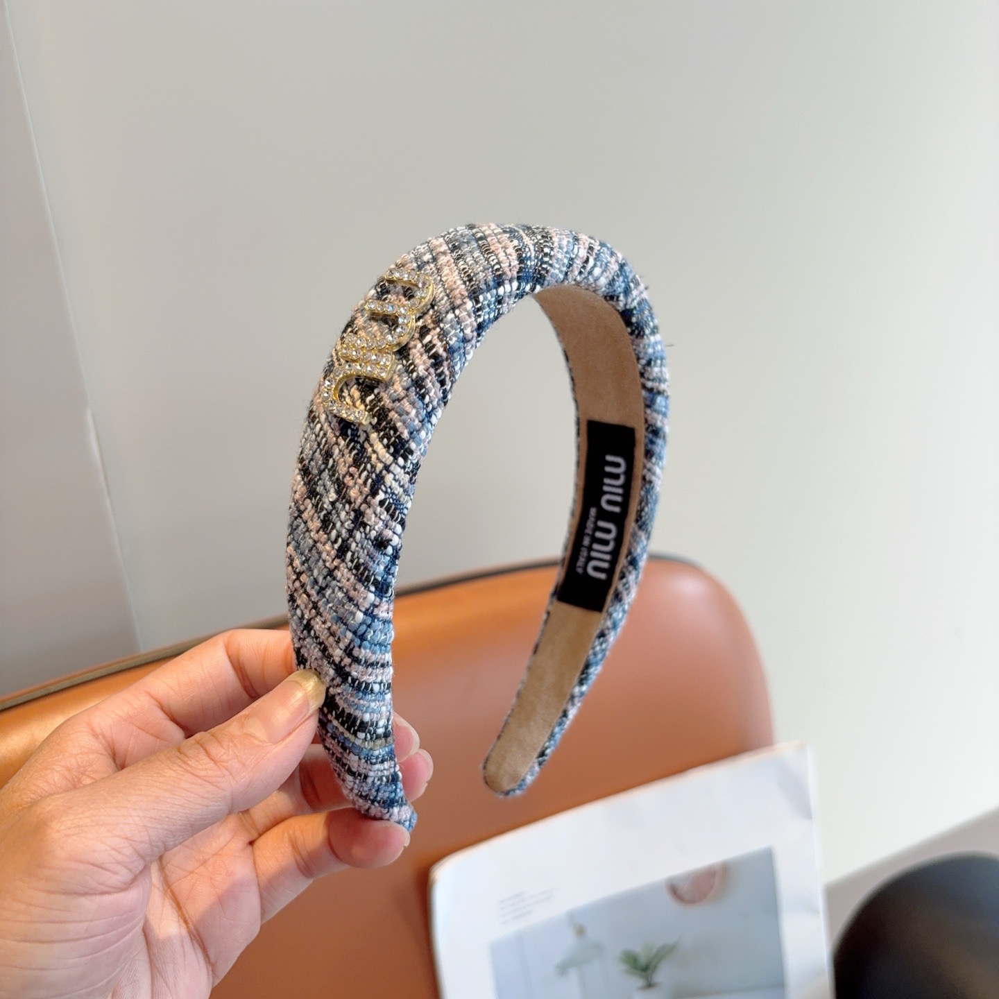 NO:640839,Comes with packaging MIUMIU's new handmade headband with sweet letters, a girly, simple and versatile headband, a must-have for trendy girls, super classy!  hairpins,hairpins,miumiu,hairpins19860909配包装 MIUMIU（缪缪）新款甜美字母手工制作发箍,少女感简约百搭头箍、潮女必备品,超级的高大上！发夹,发夹,miumiu,hairpins,accessory