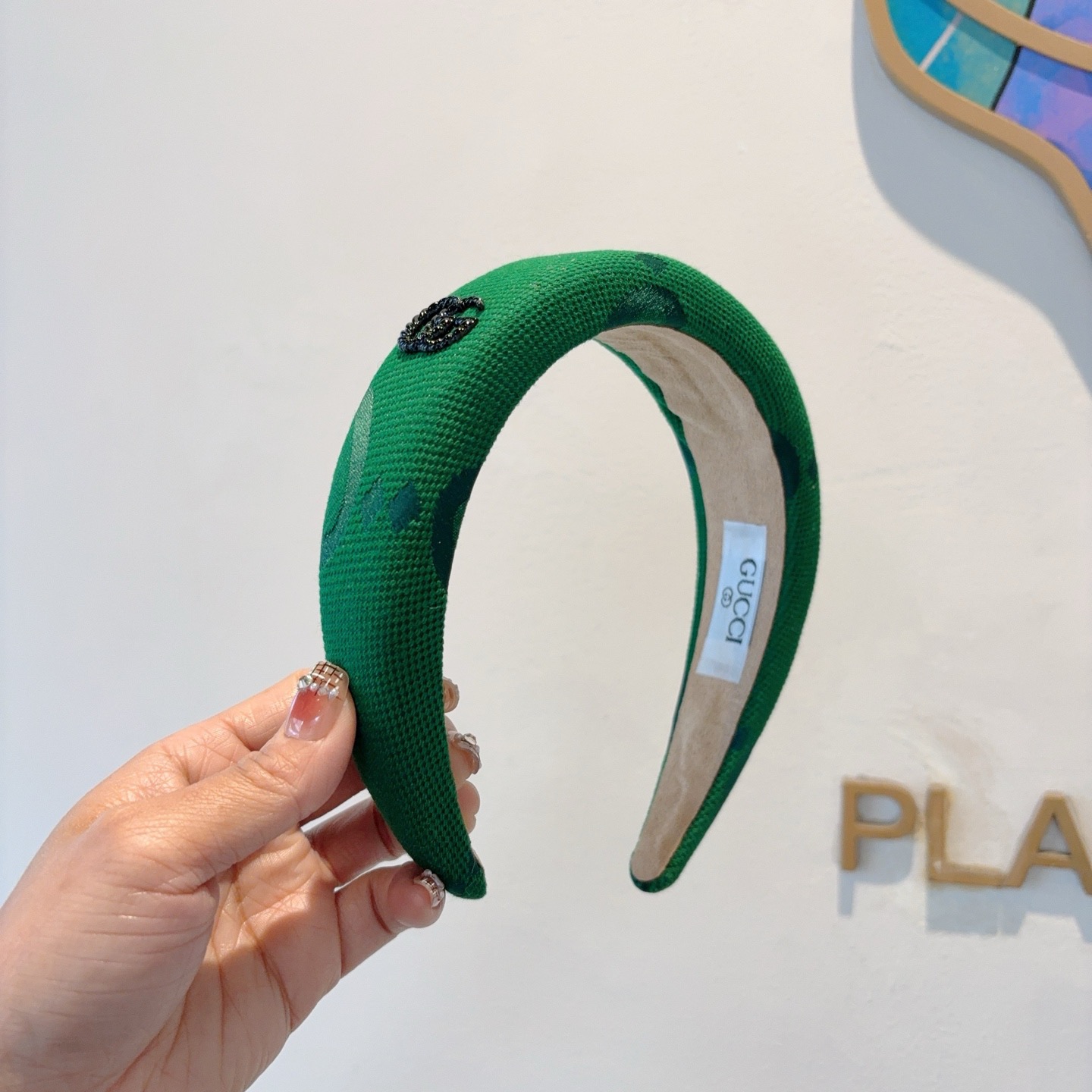 NO:640848,Comes with packaging Gucci Internet celebrity classic new thick sponge fabric headband, a must-have headband for goddesses, very versatile, fashionable and trendy!  hairpins,hairpins,gucci,hairpins19860909配包装 Gucci古奇 网红经典新款厚海绵布艺发箍,女神必备单品头箍,非常百搭,时尚潮流款！发夹,发夹,gucci,hairpins,accessory