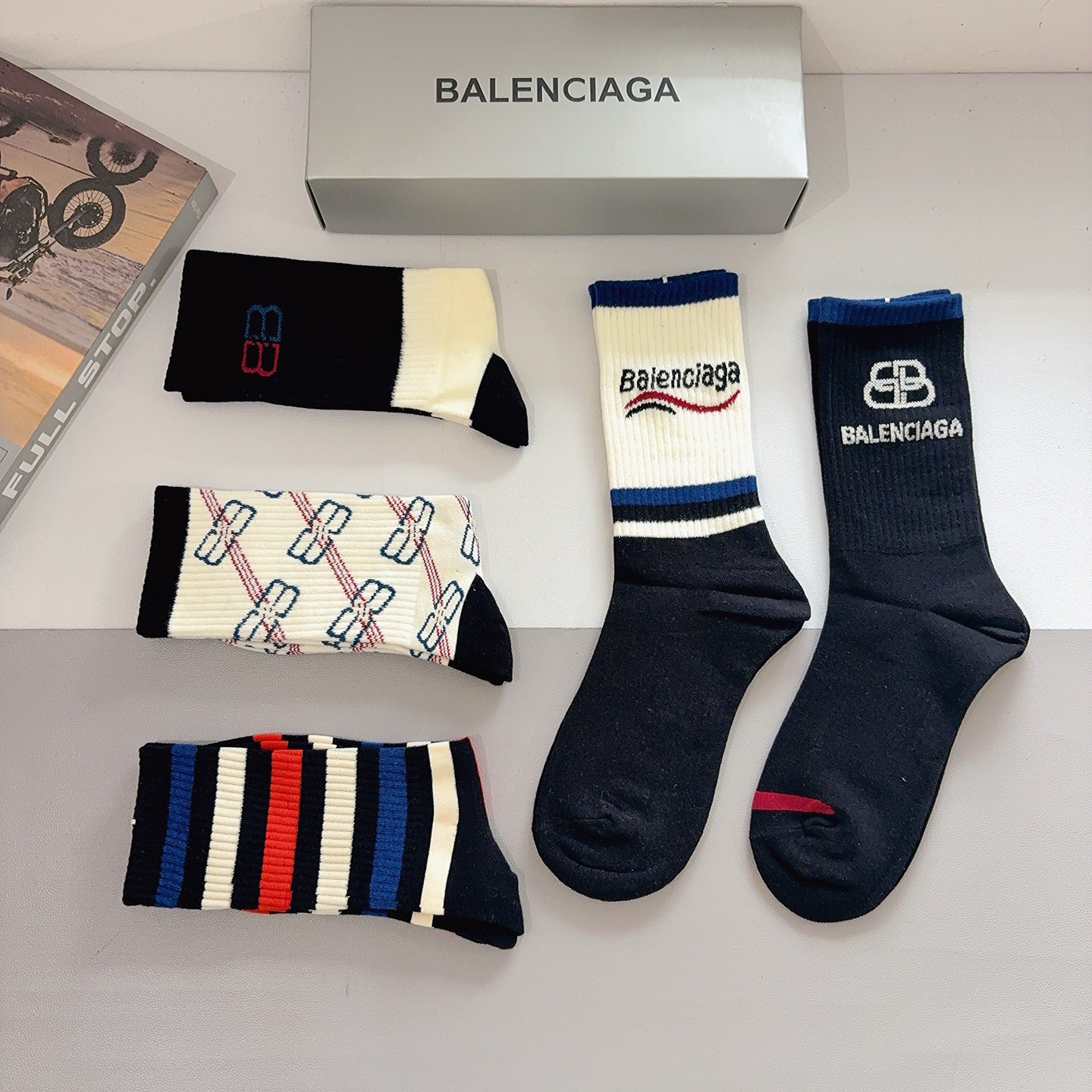 配包装【一盒5双】BALENCIAGA 巴黎世家 新款长筒袜子🔥潮人必不可少的时尚专柜代购袜子 ，超级时