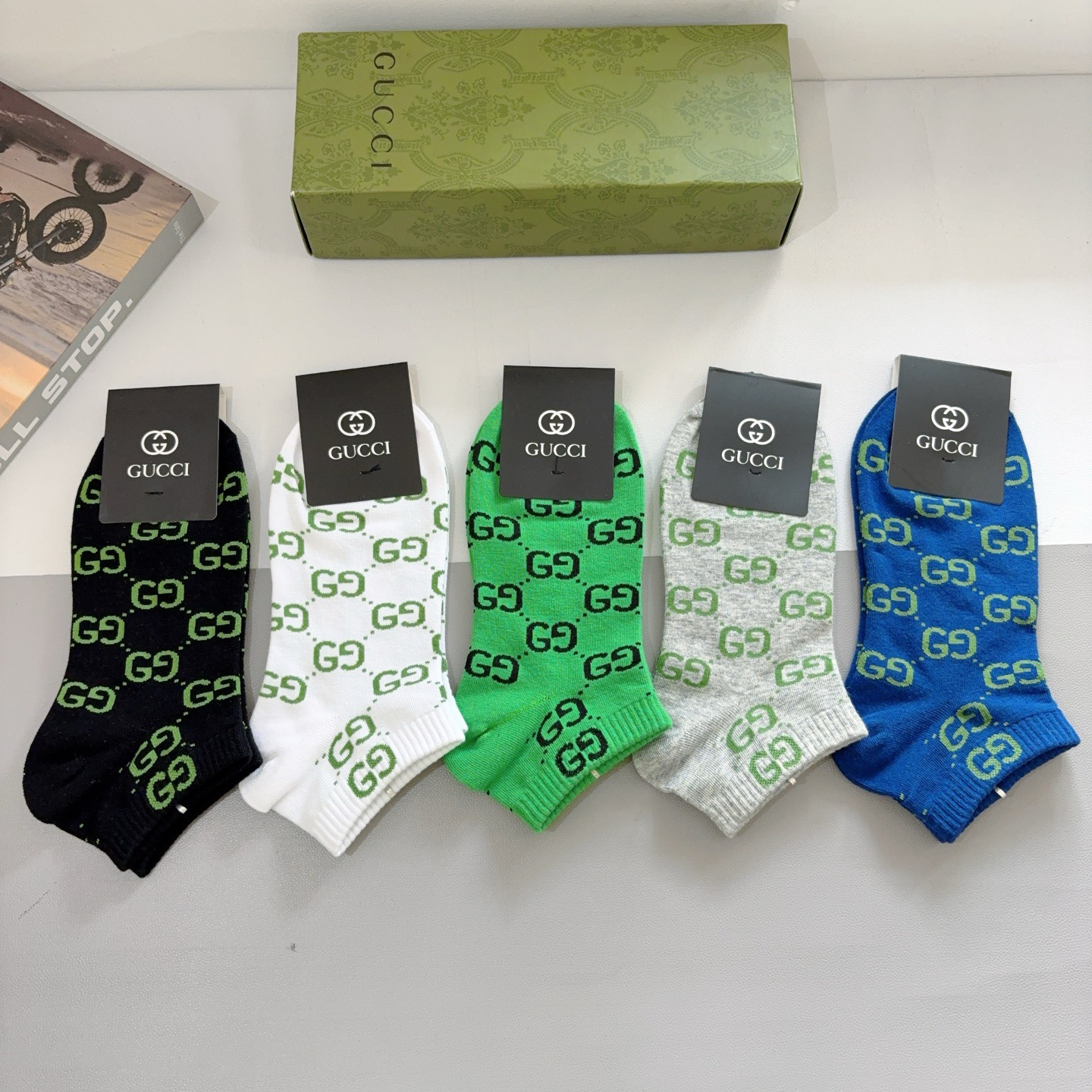 配包装（一盒5双） Gucci 古奇 ins风短款袜子纯棉面料，潮人必备 ，经典G家袜子 个性时尚百搭款
