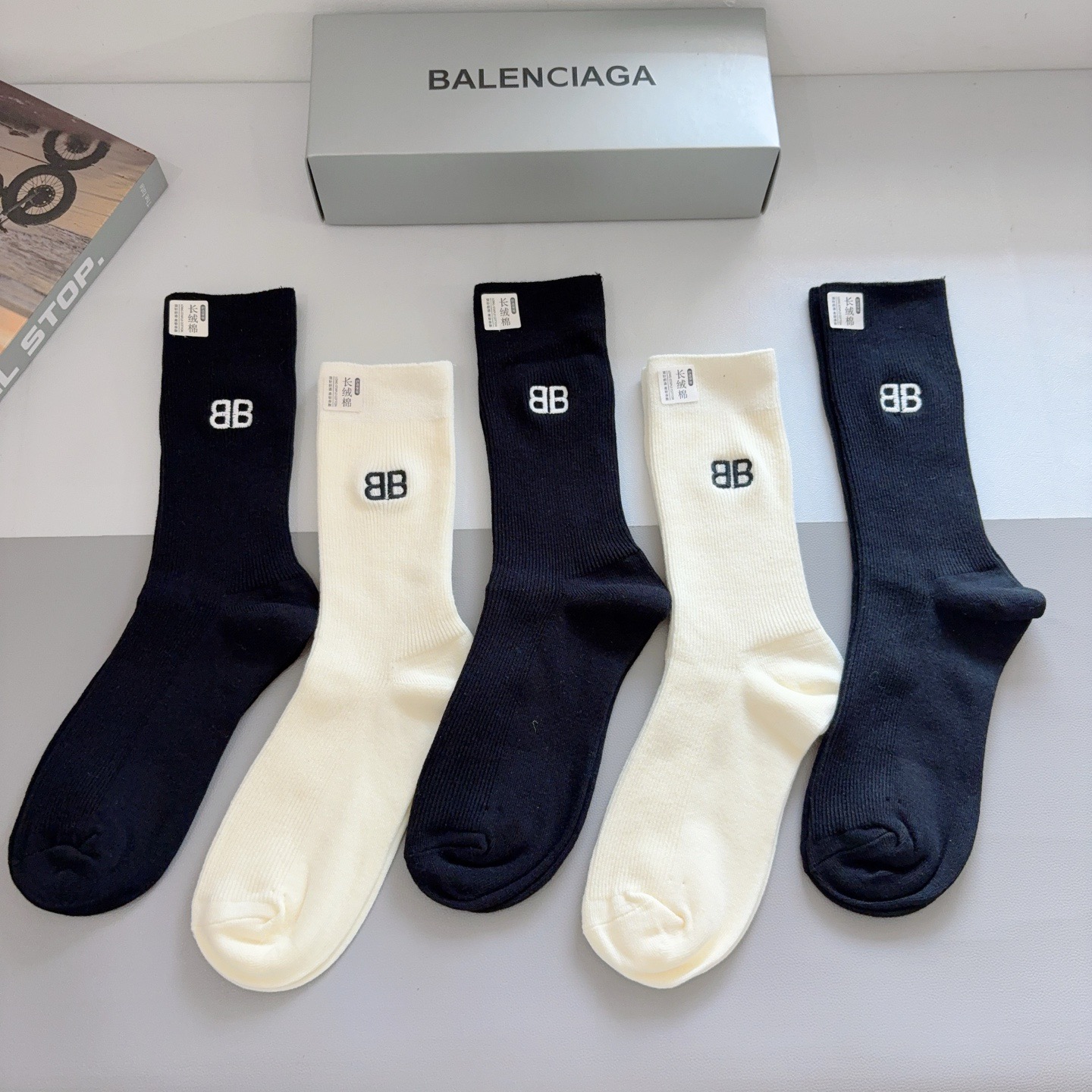 配包装【一盒5双】BALENCIAGA （巴黎世家）高版本双针长绒棉长筒袜子🔥柔软百搭休闲款！