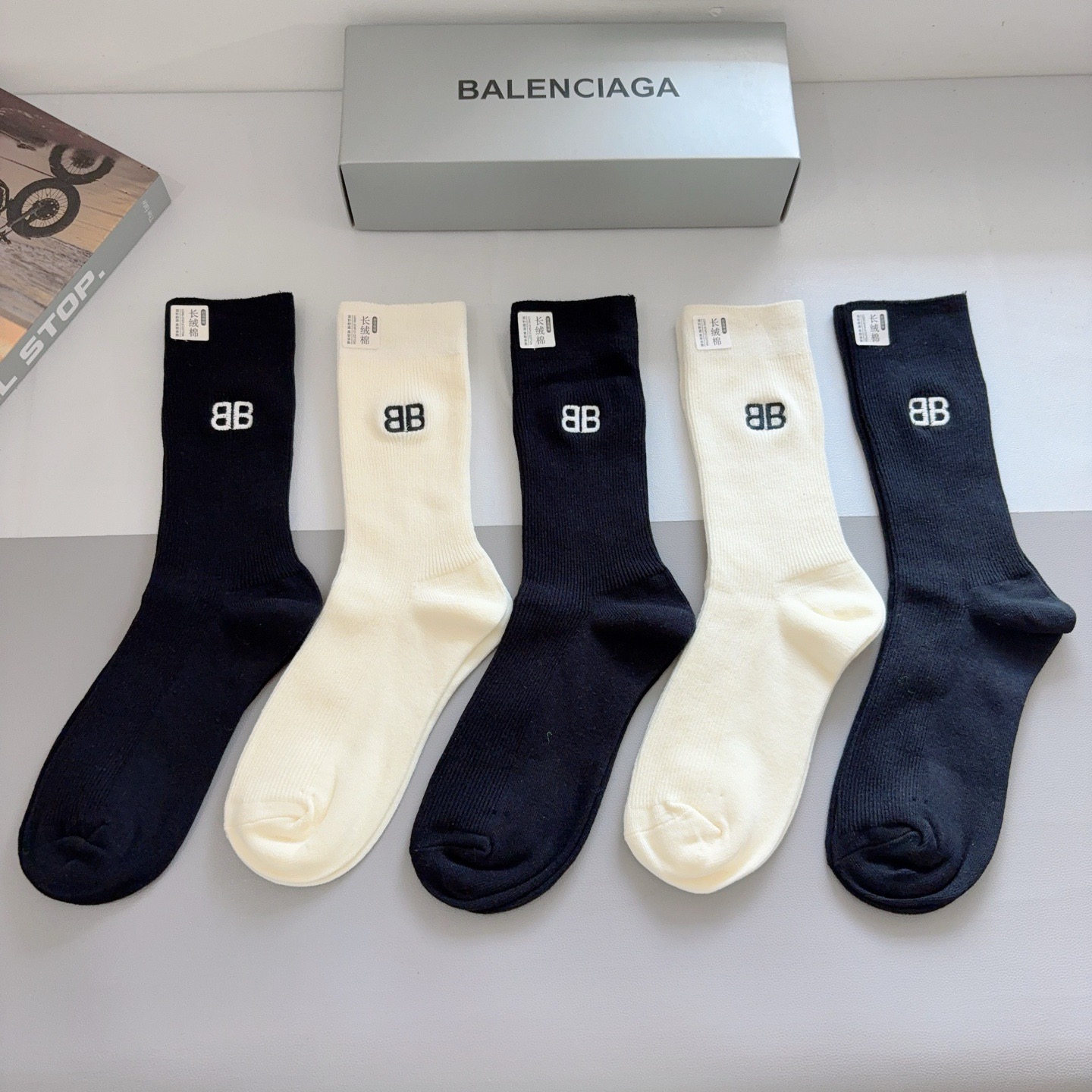 配包装【一盒5双】BALENCIAGA （巴黎世家）高版本双针长绒棉长筒袜子🔥柔软百搭休闲款！