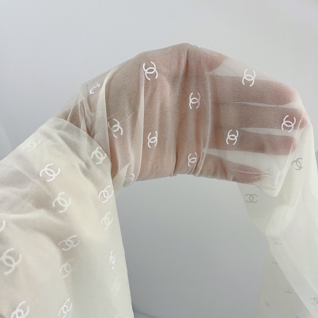 配包装【一盒1双】🌟CHANEL 香奈儿 爆款经典胶印小logo字母连裤袜！好看到爆炸 ，欧美大牌丝袜🔥