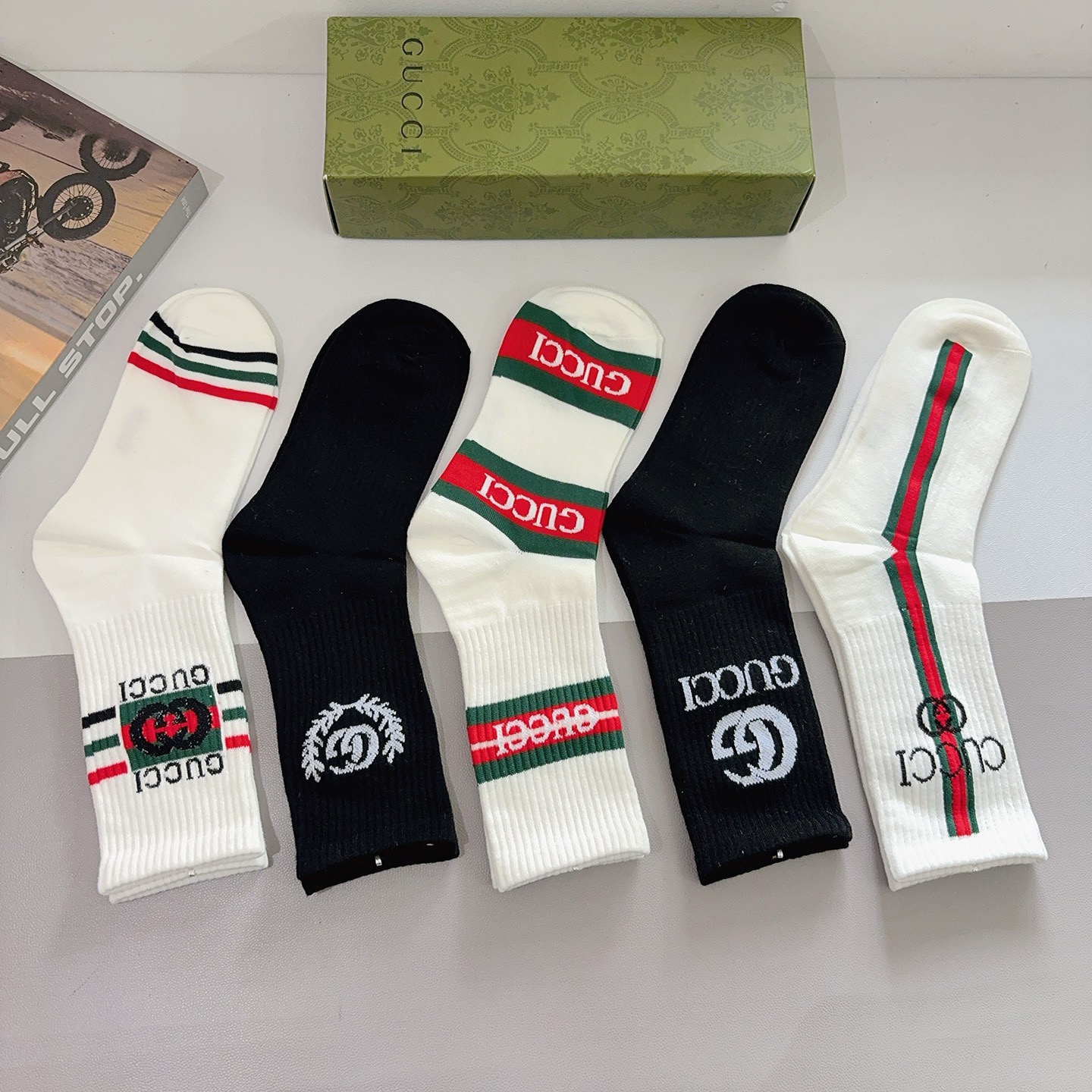 配包装（一盒5双） Gucci 古奇 ins超火爆长筒袜，纯棉面料，潮人必备 ，经典双G字母，个性时尚百