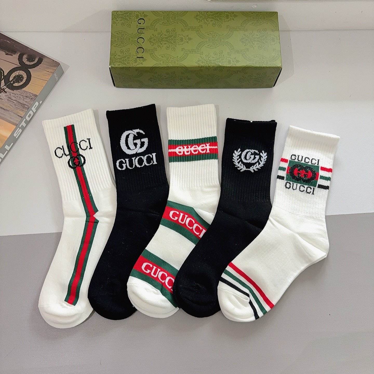 配包装（一盒5双） Gucci 古奇 ins超火爆长筒袜，纯棉面料，潮人必备 ，经典双G字母，个性时尚百