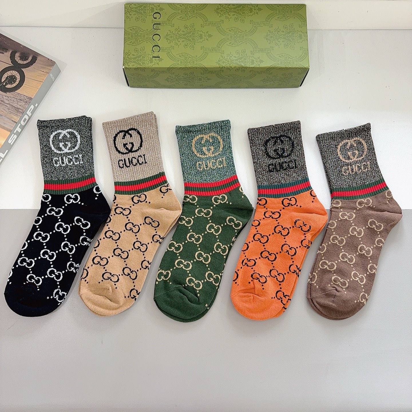 配包装（一盒5双） Gucci 古奇 经典金丝中筒袜，潮人必备 ，Gucci 爆款，个性时尚百搭款，你值