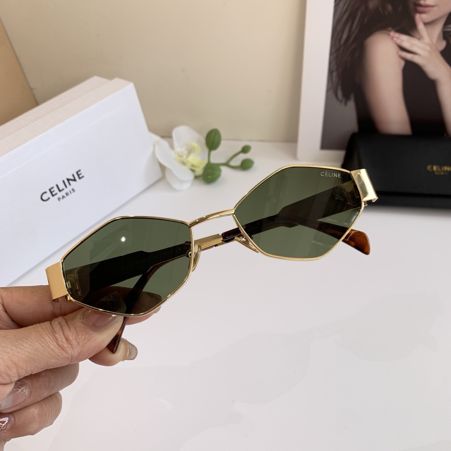 NO:863080,CELINE's new diamond-shaped sunglasses, popular sunshade sunglasses, look great on small faces!  glasses, sunglasses, sunglasses, glasses, celine, celine19860909CELINE赛琳 新款菱形框太阳眼镜 火爆遮阳墨镜 小脸生佩戴超好看 ！眼镜墨镜太阳镜,眼镜,celine,celine,glasses