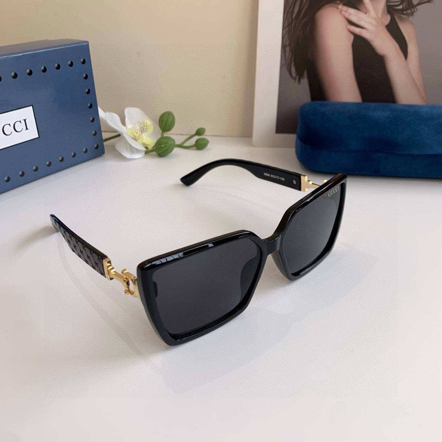 NO:765472,Gucci’s new product, men’s and women’s sunglasses, are large-frame three-dimensional and can modify your face shape. They are a must-have for traveling and driving with retro charm!  glasses, sunglasses, sunglasses, glasses, gucci19860909Gucci古奇重磅新品 男女款太阳镜 大框立体面 修饰脸型 复古有韵味出行驾驶必备！眼镜墨镜太阳镜,眼镜,gucci,glasses