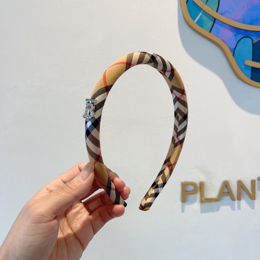 配包装巴宝莉BURBERRY 新款高版格纹窄版发箍，客供面料头箍🎀细节全部实拍！非常耐看又百搭、适合各种