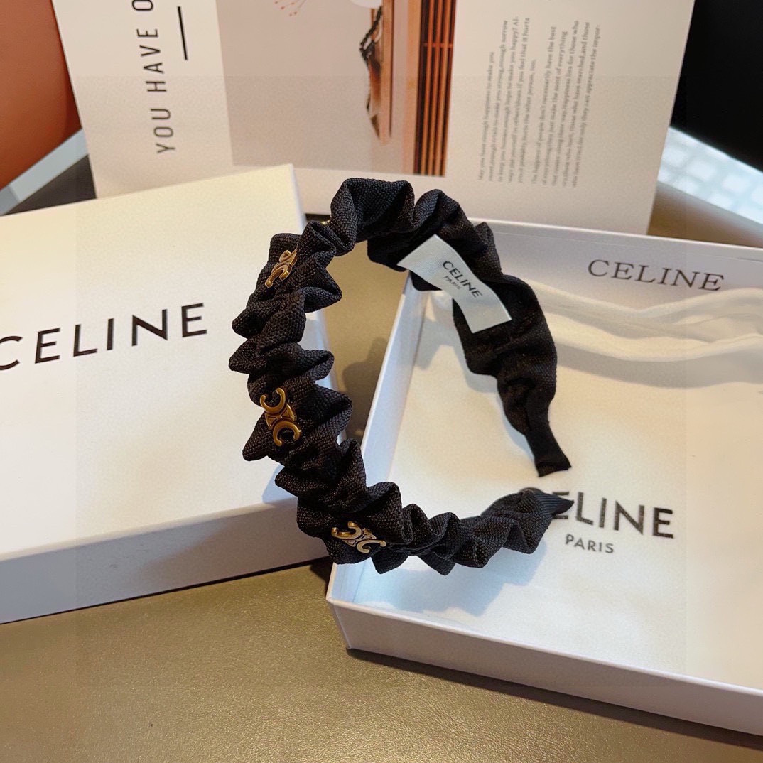 配包装CELINE（赛琳）网红爆款，佩戴舒适无压力，造型搭配必备！非常时尚百搭！女神必备！名媛范儿。