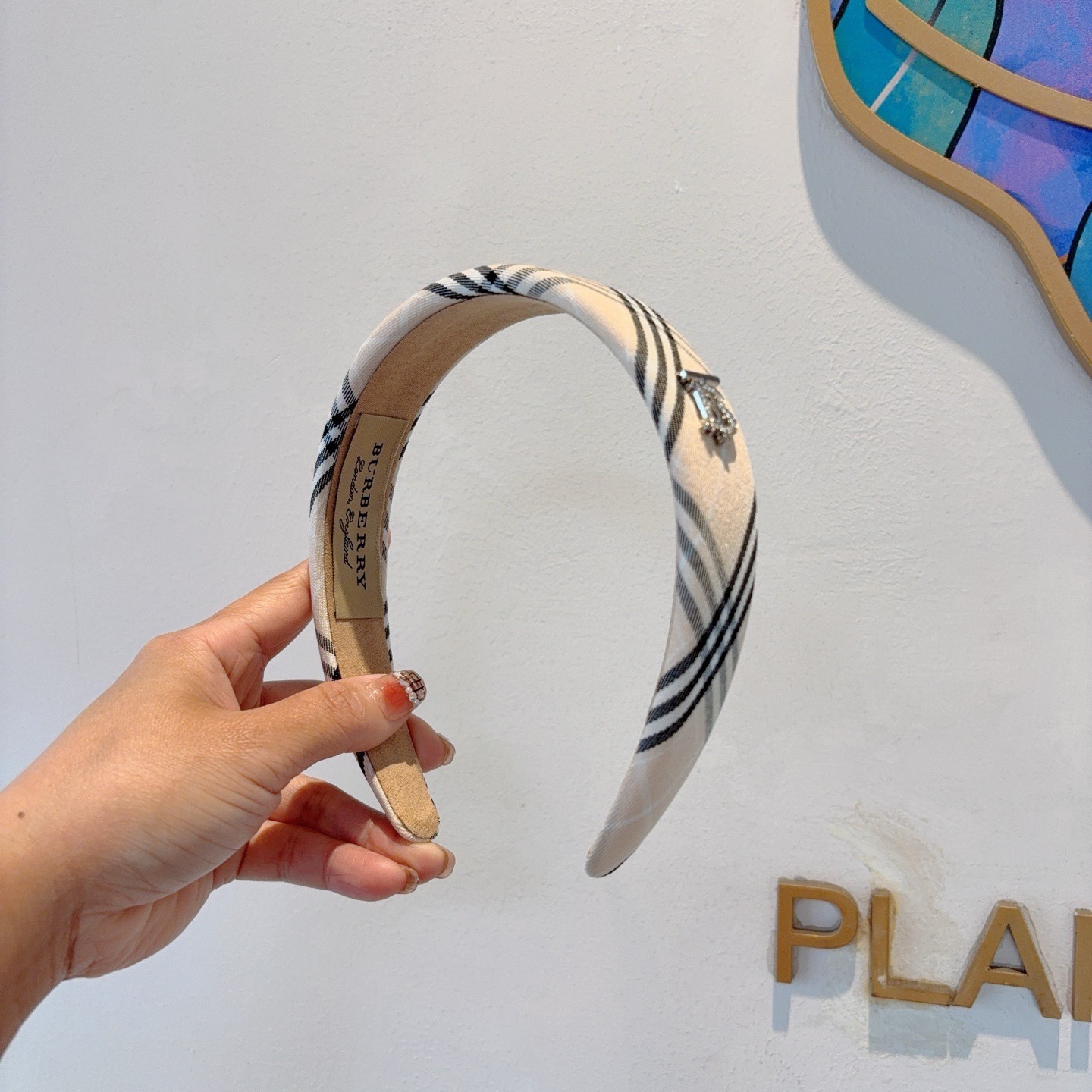 配包装巴宝莉BURBERRY 新款发箍，客供面料 🎀细节全部实拍！非常耐看又百搭、适合各种场合搭配！