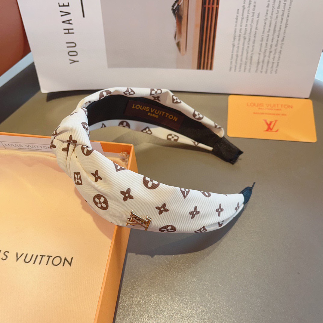 配包装LV 路易威登 火爆新款发箍，时尚头箍，网红最新款来袭💕时尚百搭，女神必入、多色可选！