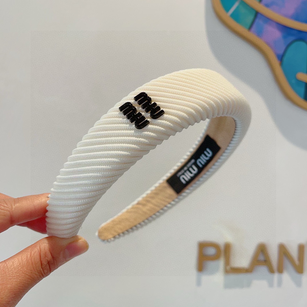 配包装MIUMIU（缪缪）新款手工制作发箍，原单货，简约百搭，潮女必备品，超级的高大上！