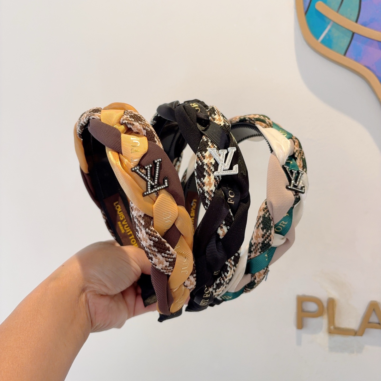 配包装LV 路易威登 经典新款发箍，时尚头箍，网红最新款来袭💕时尚百搭