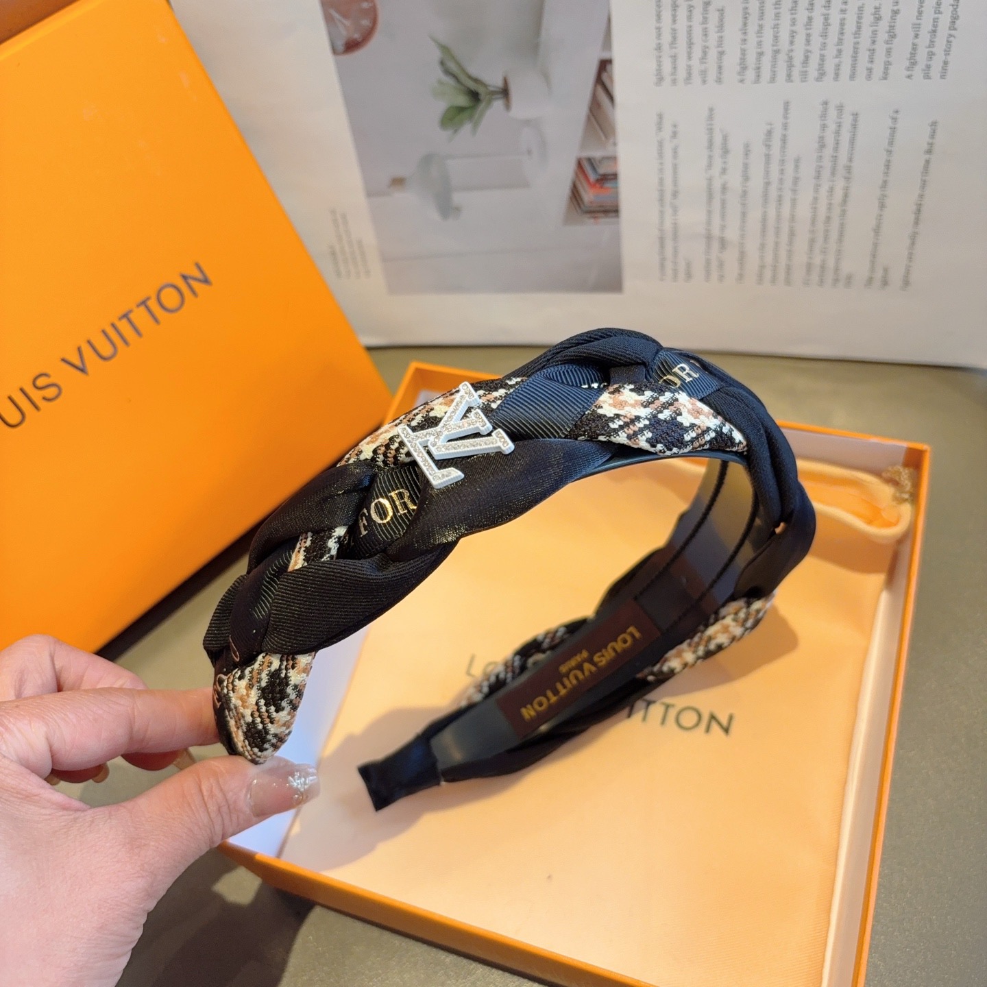 配包装LV 路易威登 经典新款发箍，时尚头箍，网红最新款来袭💕时尚百搭