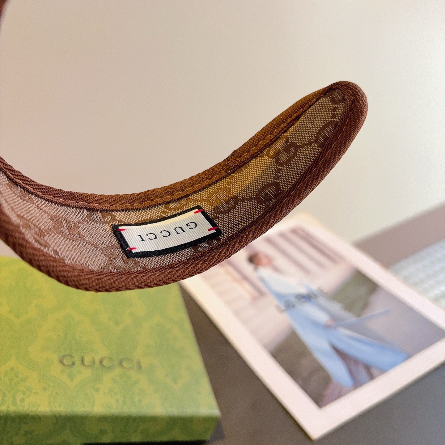 配包装Gucci（古奇） 高版本新款经典字母宽版发箍,专柜品质 让你的魅力绽放 清新淑女范让时尚更简单。