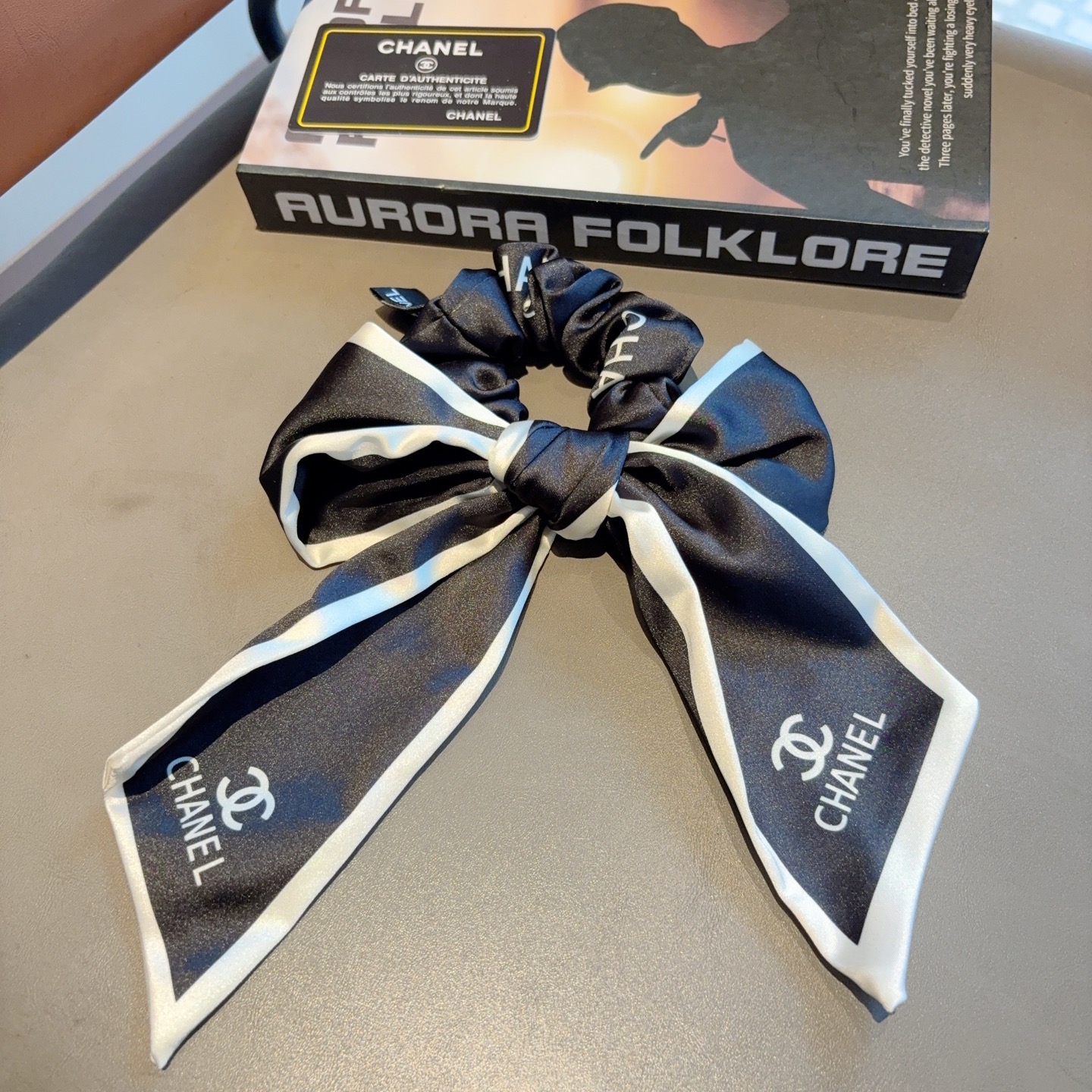 配包装CHANEL 香奈儿字母飘带马尾发圈 蝴蝶结肠圈，高档韩版小香风皮筋，经典花型设计， 高端大气，名