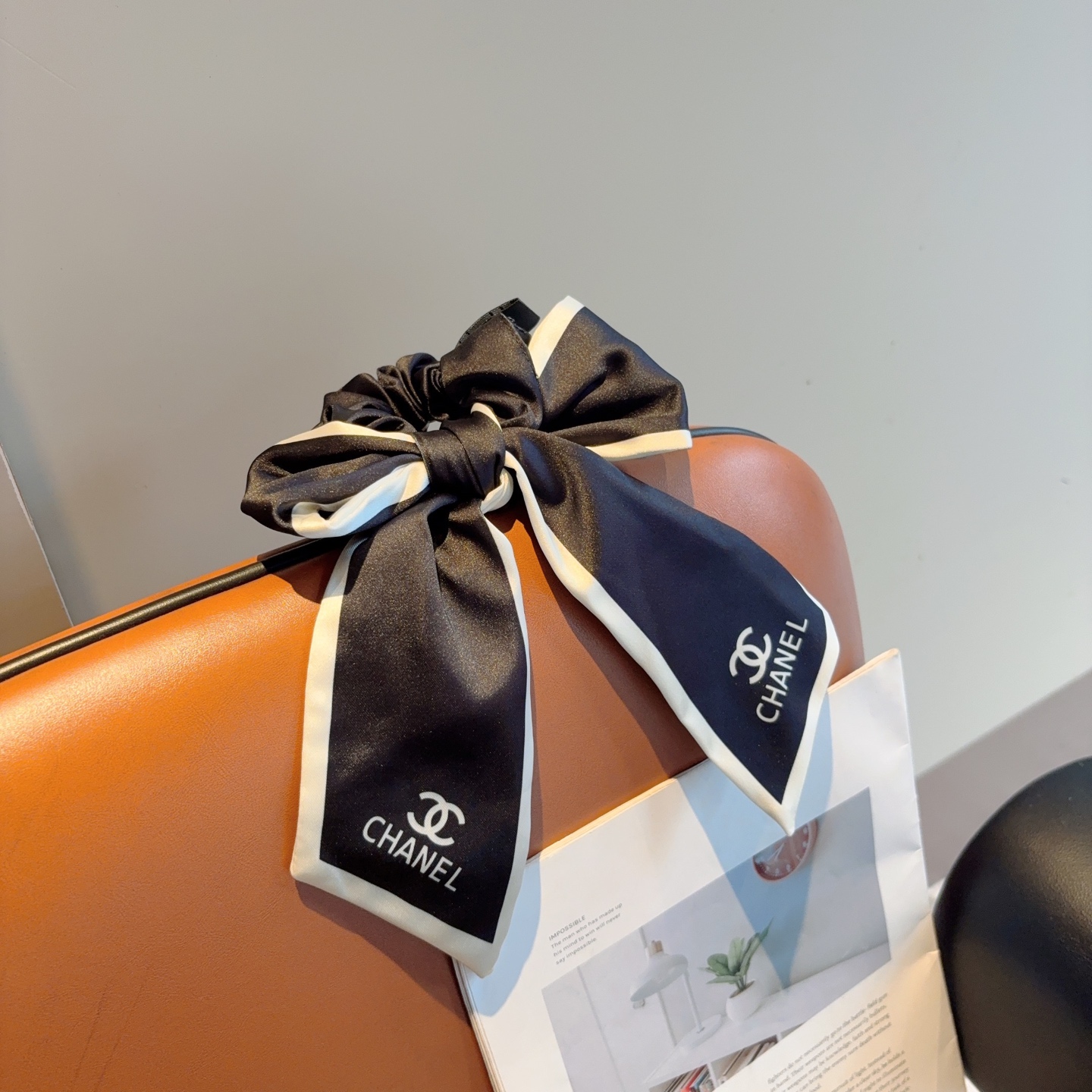 配包装CHANEL 香奈儿字母飘带马尾发圈 蝴蝶结肠圈，高档韩版小香风皮筋，经典花型设计， 高端大气，名