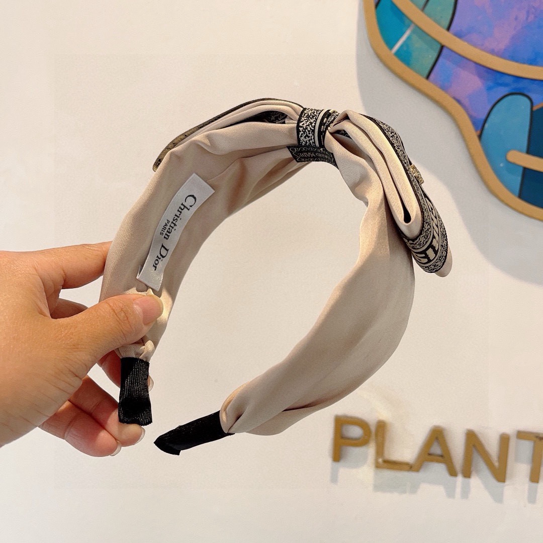 配包装Dior（迪奥） 火爆新款蝴蝶结发箍,专柜原单货，让你的魅力绽放 清新淑女范让时尚更简单。