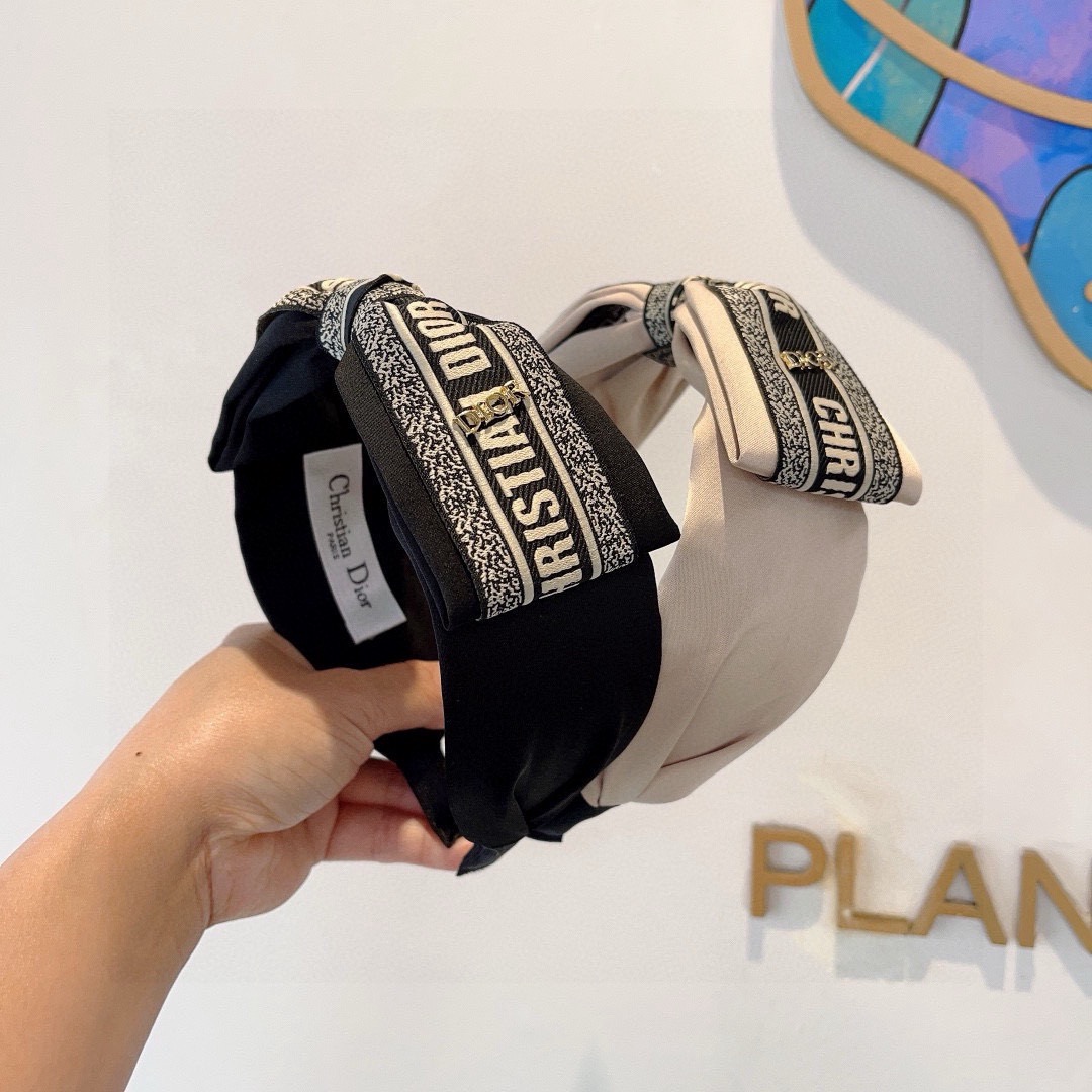 配包装Dior（迪奥） 火爆新款蝴蝶结发箍,专柜原单货，让你的魅力绽放 清新淑女范让时尚更简单。