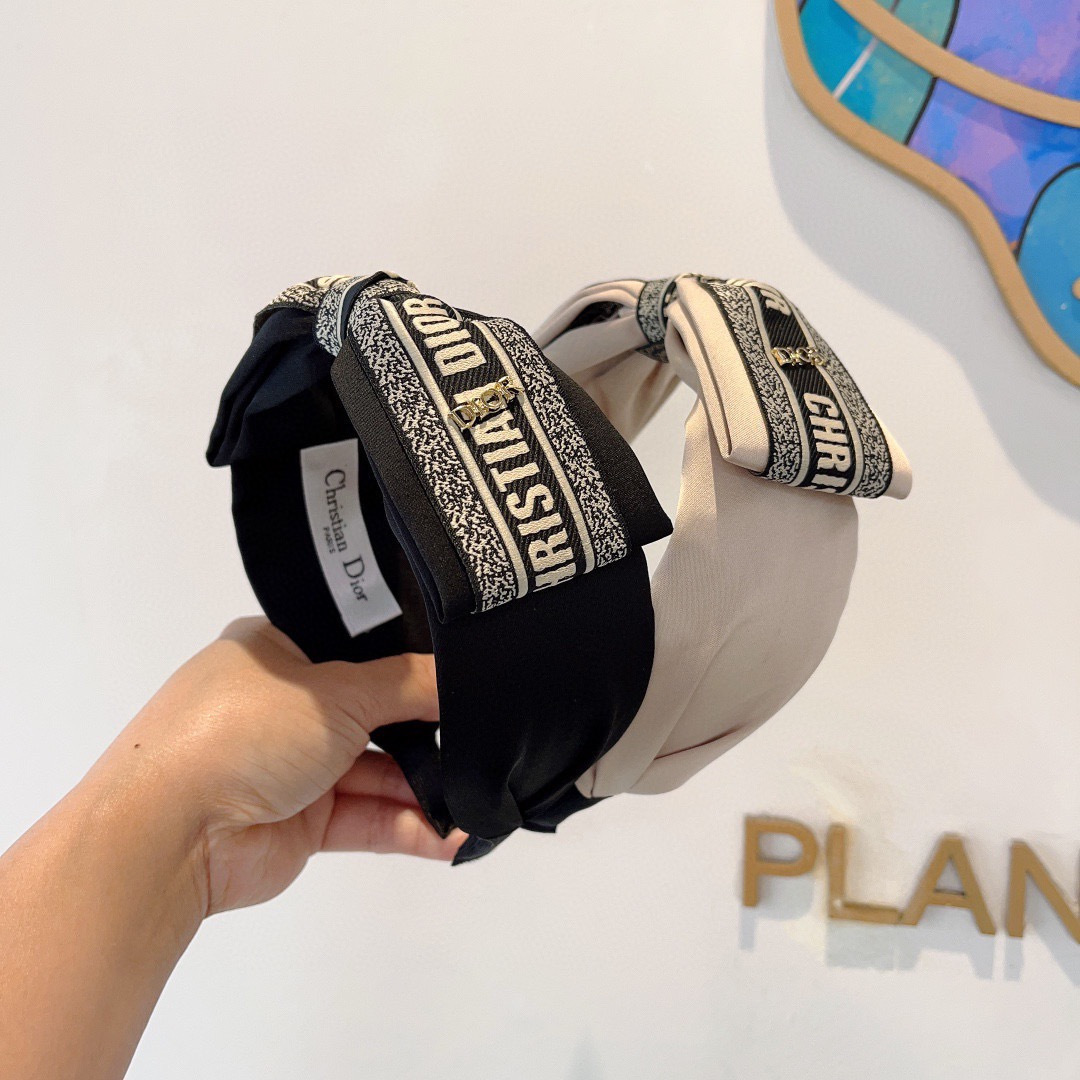 配包装Dior（迪奥） 火爆新款蝴蝶结发箍,专柜原单货，让你的魅力绽放 清新淑女范让时尚更简单。