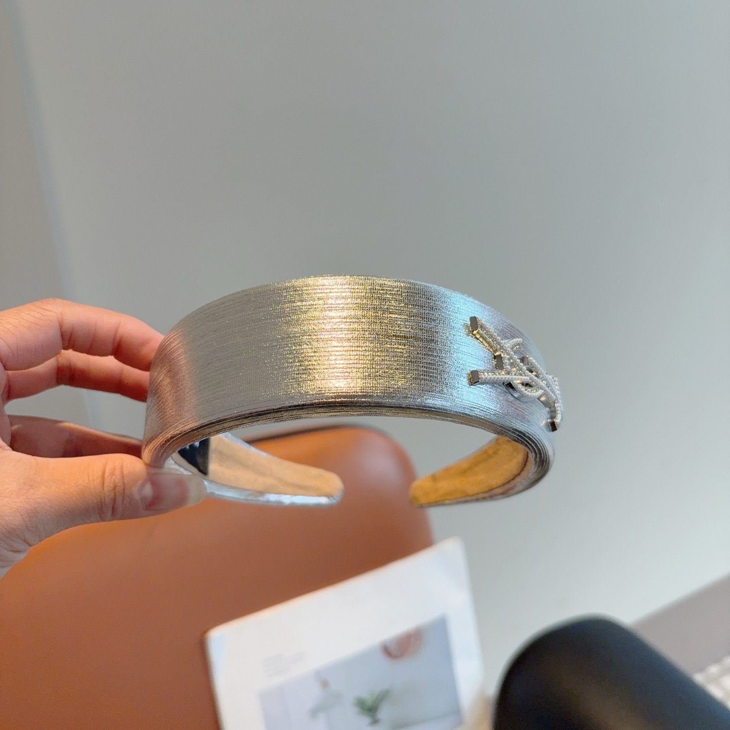 配包装圣罗兰 新款韩国海绵发箍，原单头箍简约百搭，潮女必备品，超级的高大上！