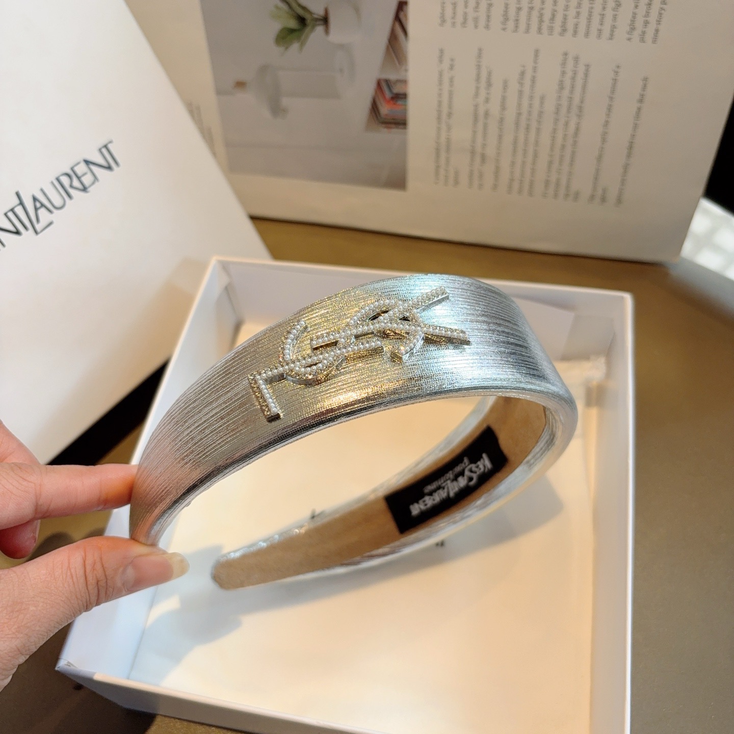 配包装圣罗兰 新款韩国海绵发箍，原单头箍简约百搭，潮女必备品，超级的高大上！