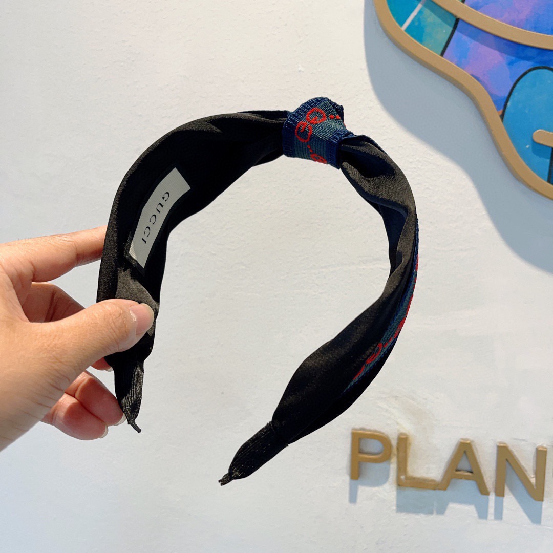 配包装Gucci古奇 网红经典新款宽版发箍，女神必备单品头箍，非常百搭，时尚潮流！