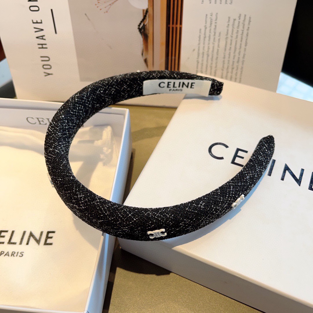 配包装CELINE（赛琳）新品网红同款发箍，佩戴舒适无压力，造型搭配必备！时尚外出百搭款发饰！