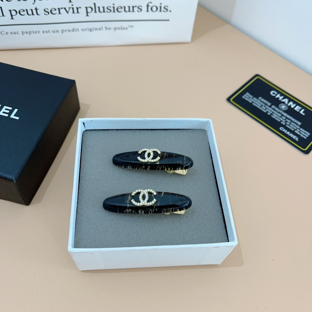 配包装 （一对）CHANEL（香奈儿） 高档韩版新款侧边BB夹 发夹、经典字母logo边夹刘海夹发饰， 