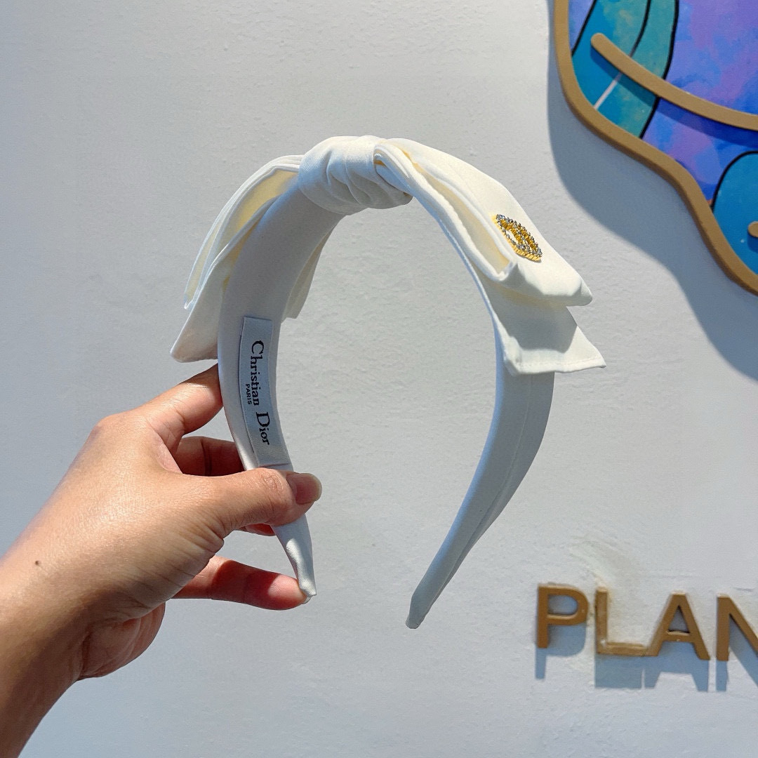 配包装Dior（迪奥） 新款宽边蝴蝶结大牌发箍, 网红爆款防滑头箍、让你的魅力绽放 清新淑女范让时尚更简