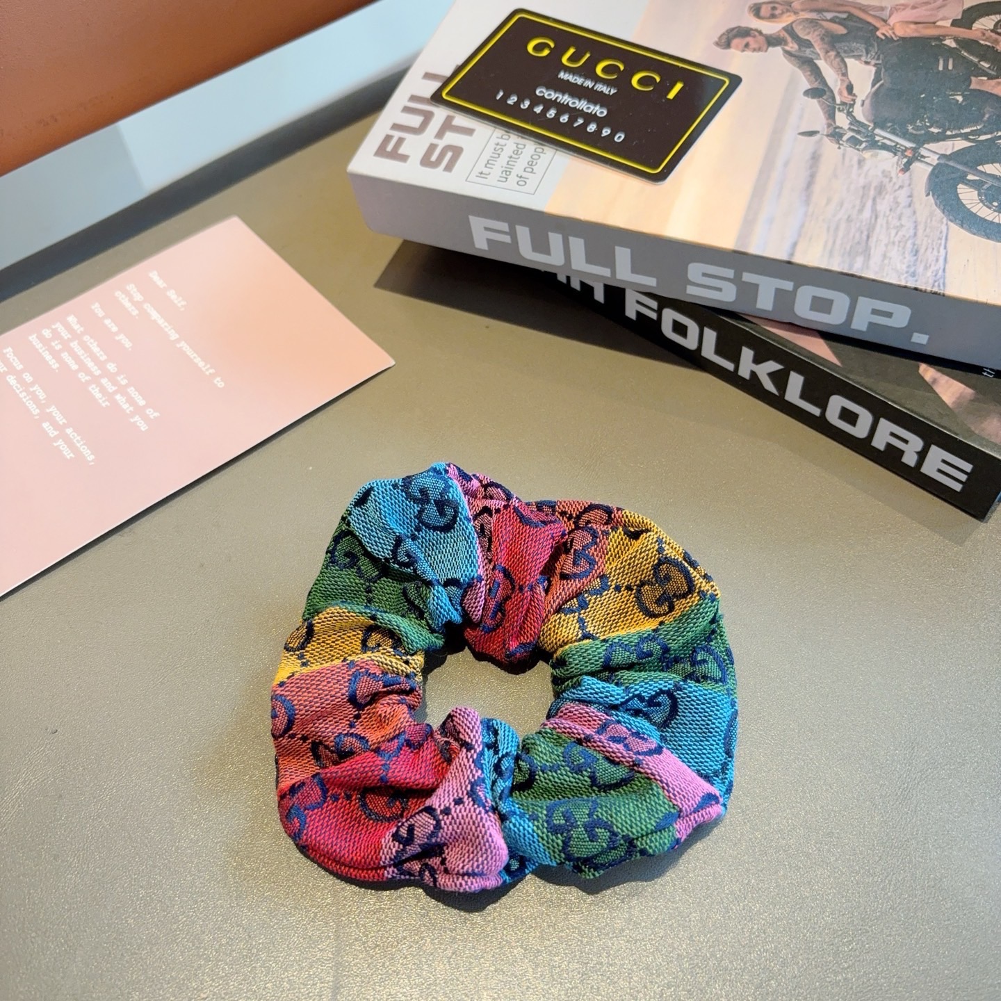 配包装Gucci古奇 双G经典款发圈皮筋 精致佩戴舒适无压力，造型搭配必备！非常时尚百搭！名媛范儿。女神
