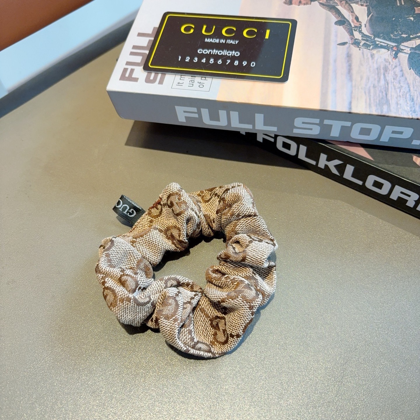 配包装Gucci古奇 双G经典款发圈皮筋 精致佩戴舒适无压力，造型搭配必备！非常时尚百搭！名媛范儿。女神